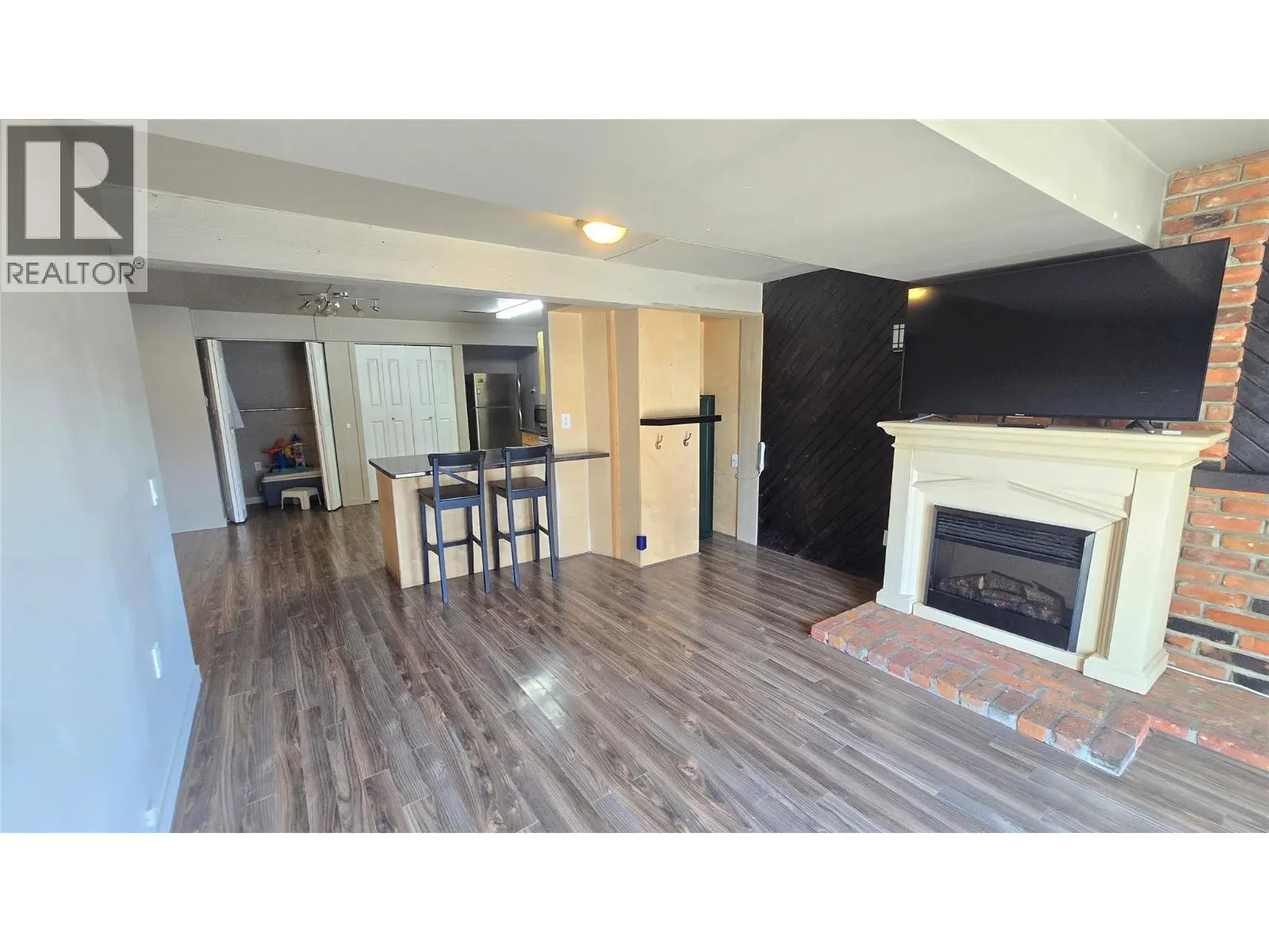 1151 SCHUBERT Drive