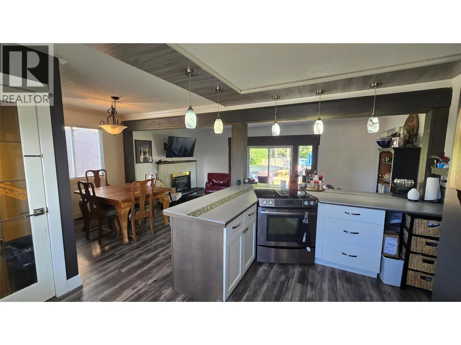 1151 SCHUBERT Drive