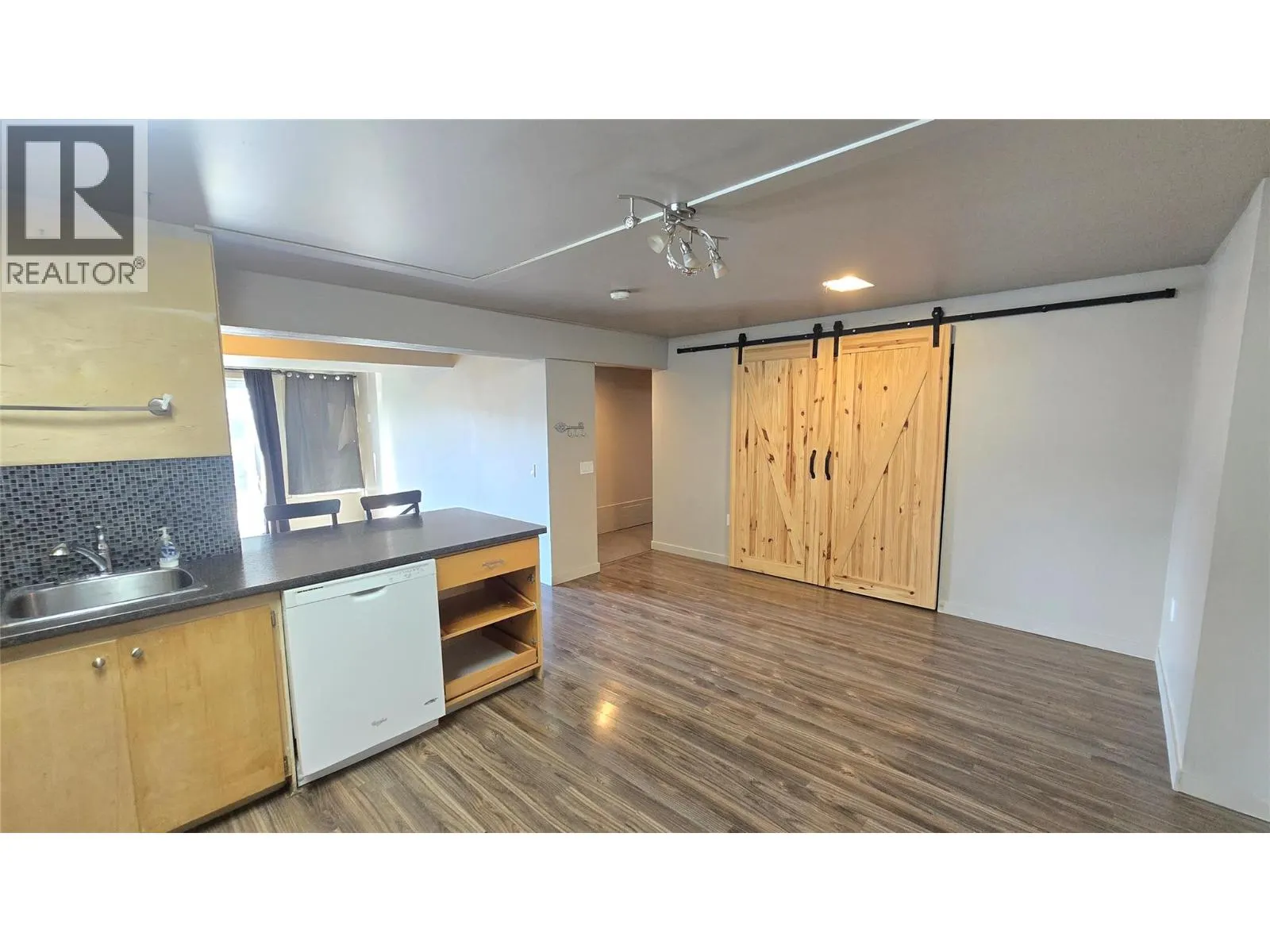 1151 SCHUBERT Drive