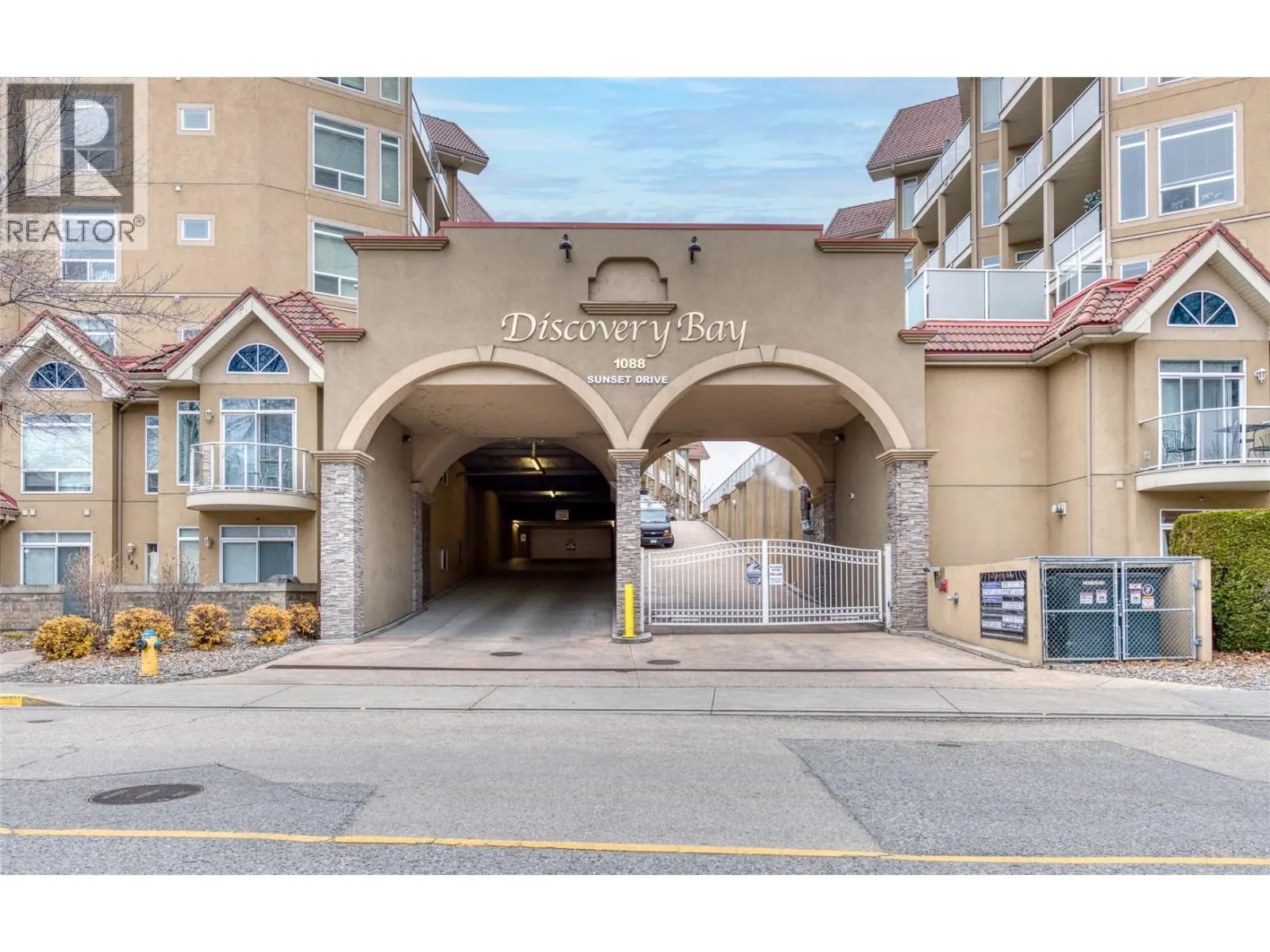 1088 Sunset Drive Unit# 440