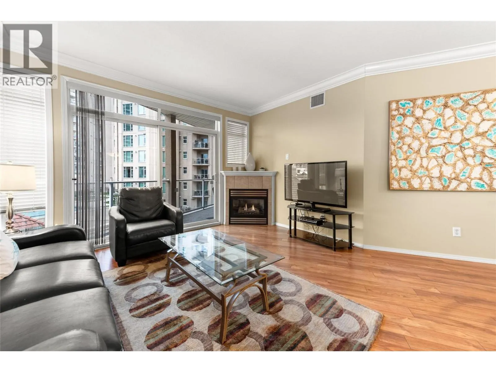 1088 Sunset Drive Unit# 440