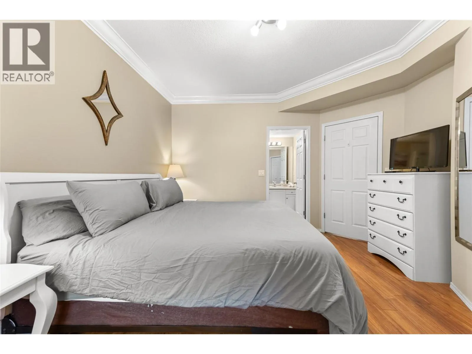 1088 Sunset Drive Unit# 440