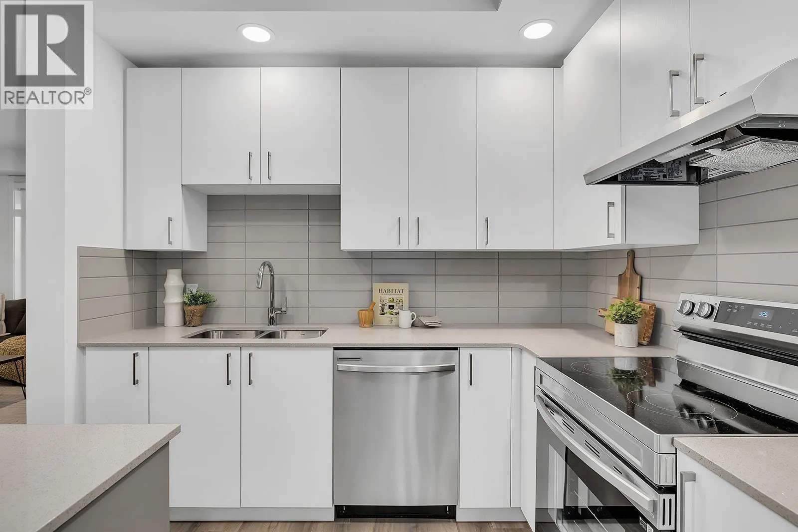 1111 Frost Road Unit# 401