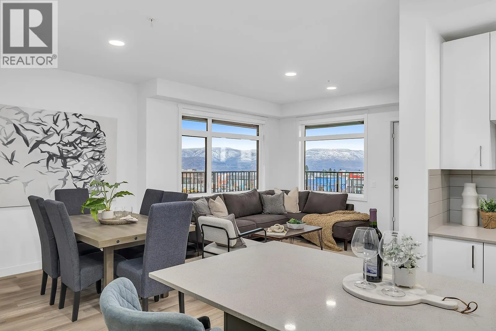 1111 Frost Road Unit# 401