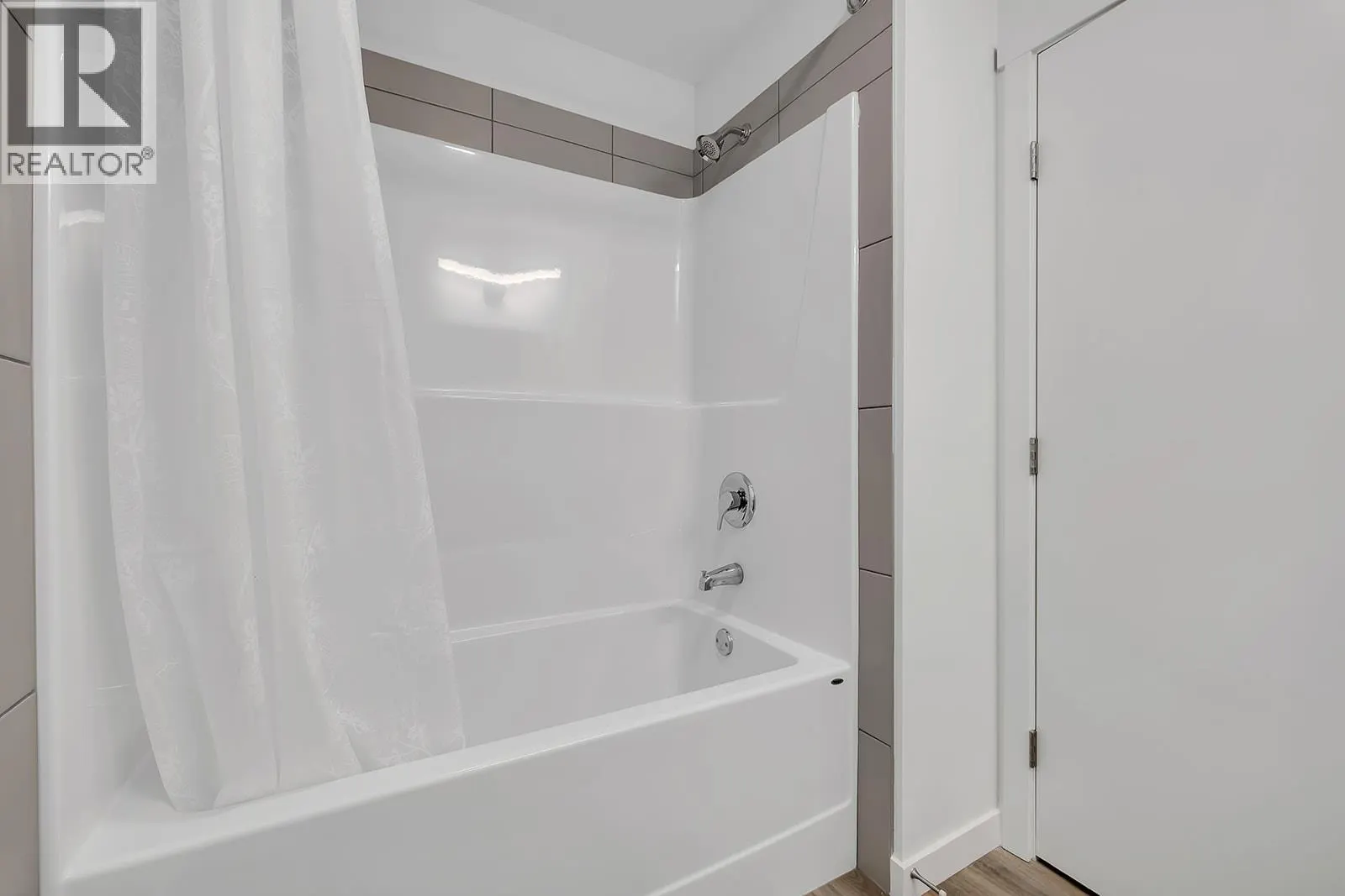 1111 Frost Road Unit# 401