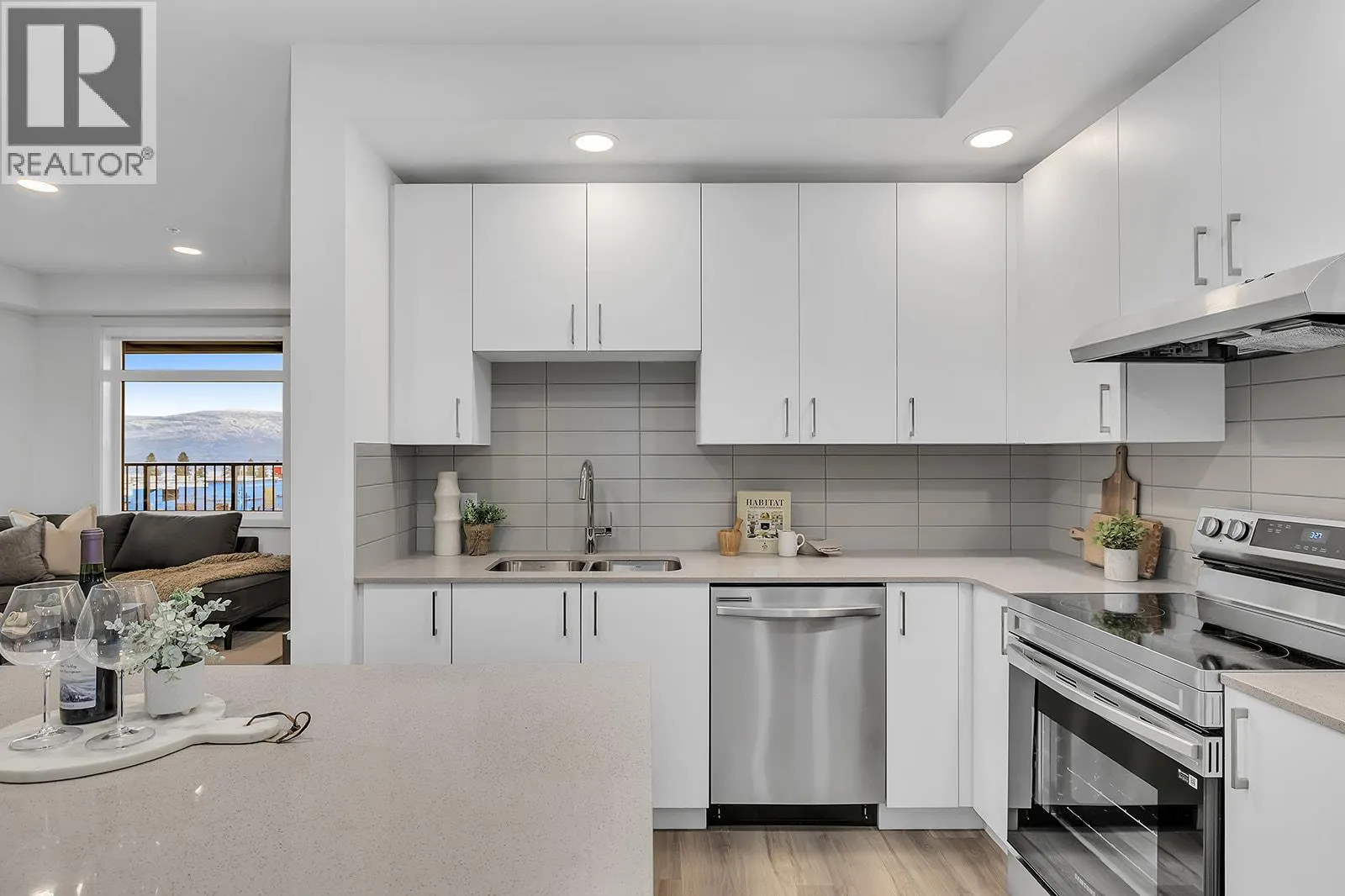 1111 Frost Road Unit# 401