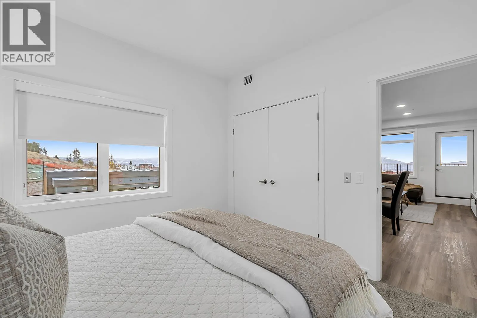1111 Frost Road Unit# 401