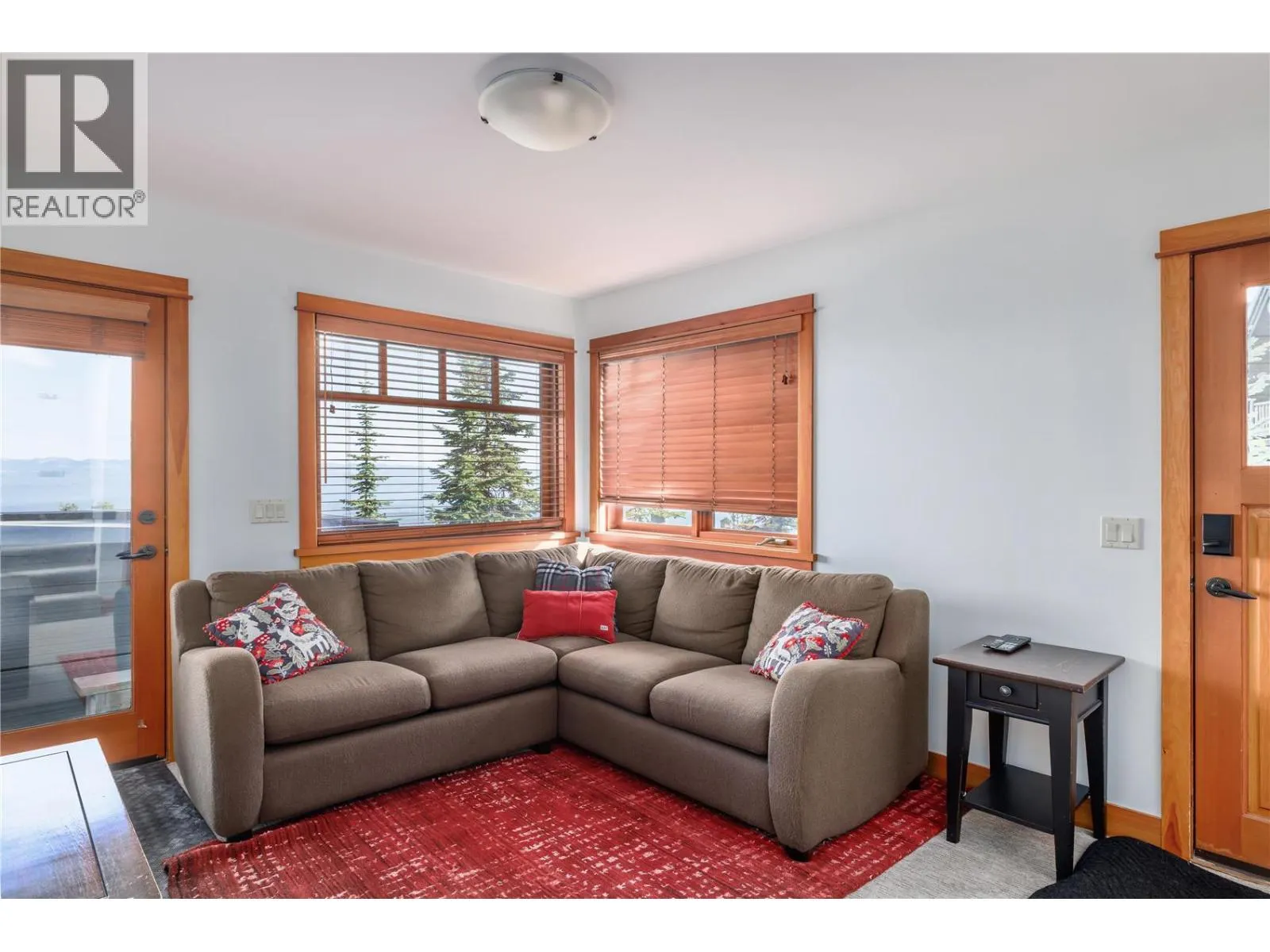 372 Rockridge Road