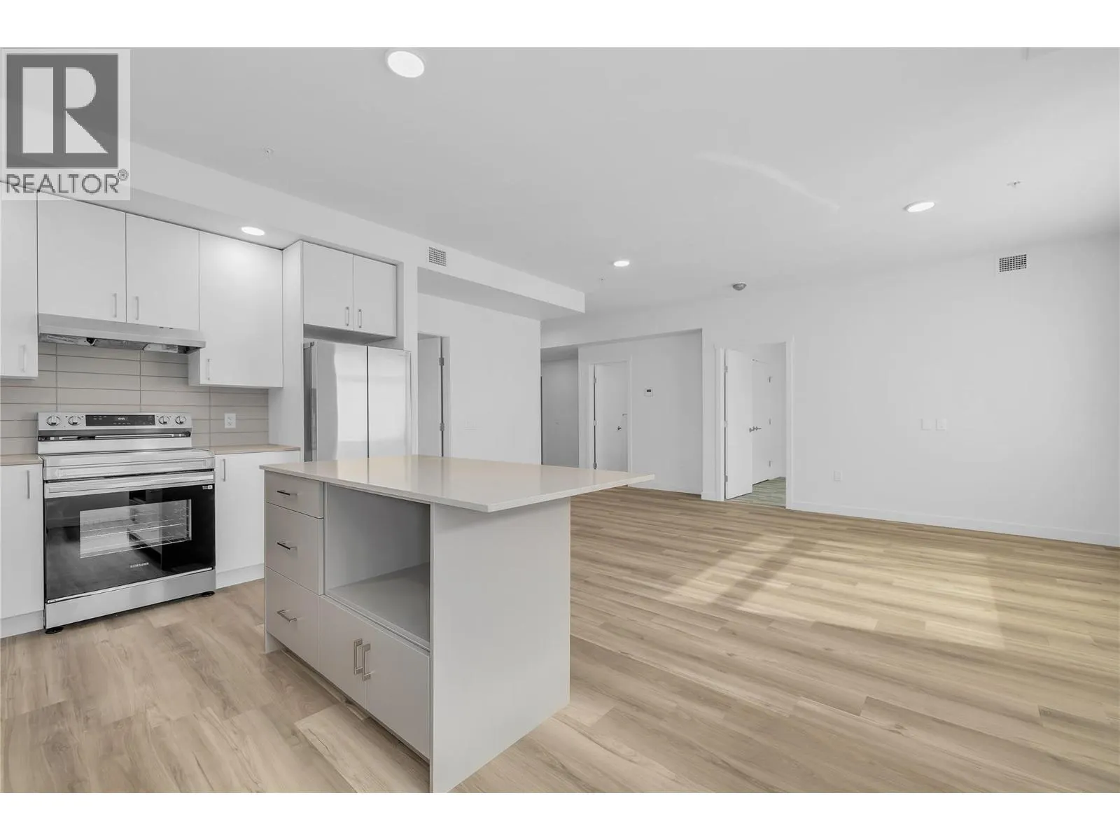 1057 Frost Road Unit# 118