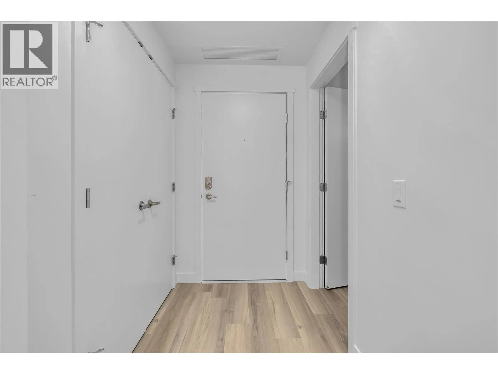 1057 Frost Road Unit# 118