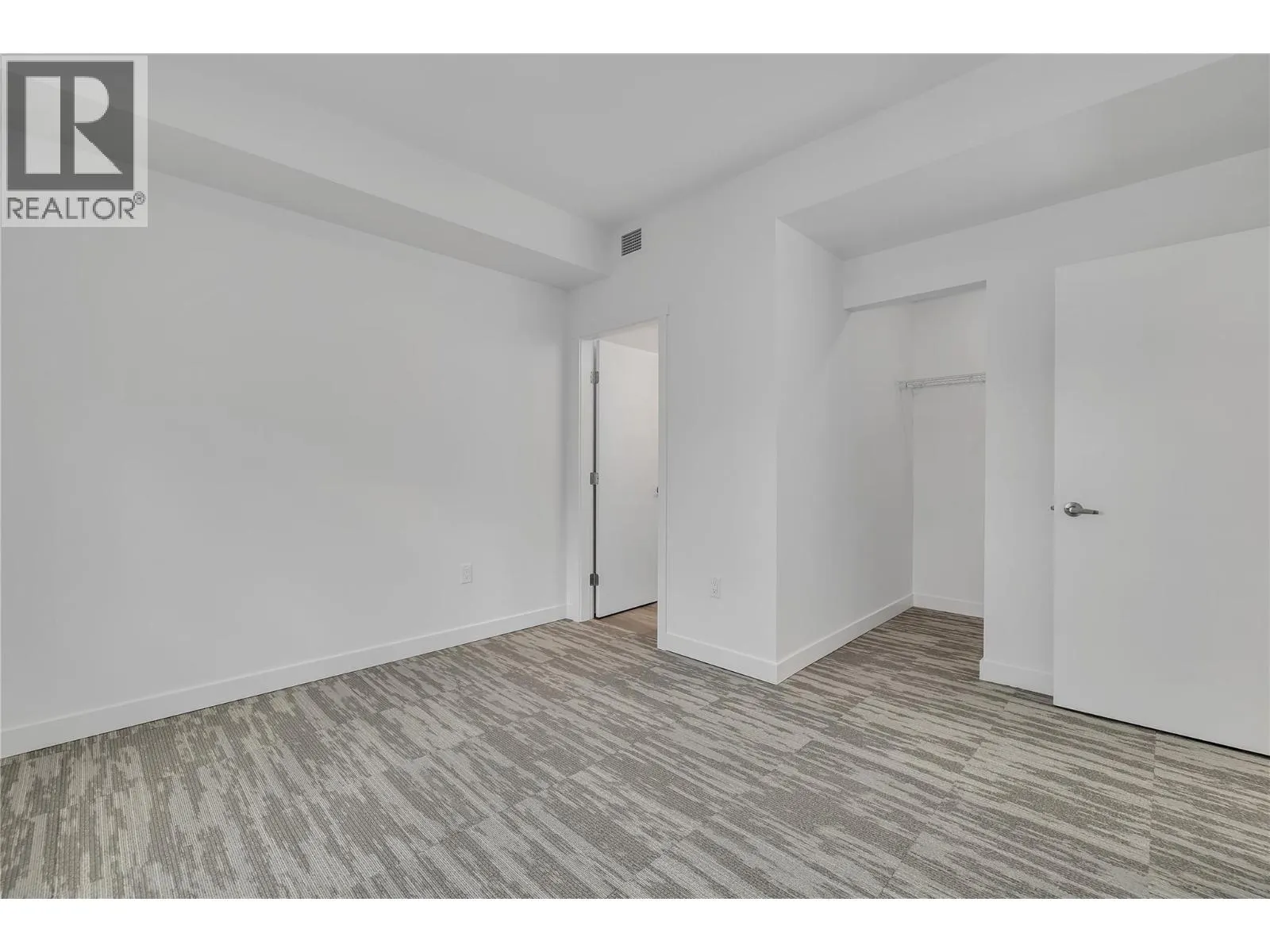 1057 Frost Road Unit# 118