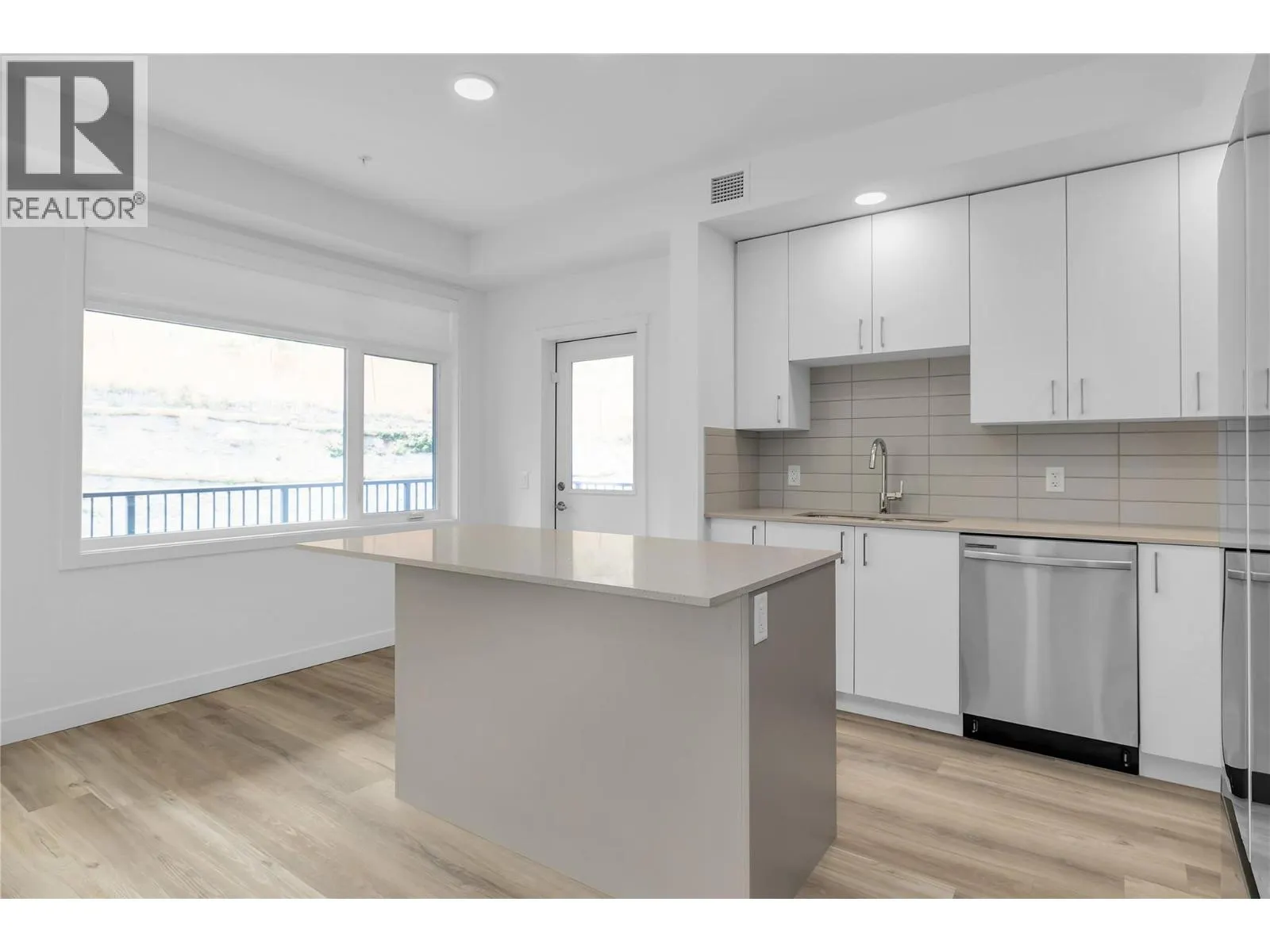 1057 Frost Road Unit# 118