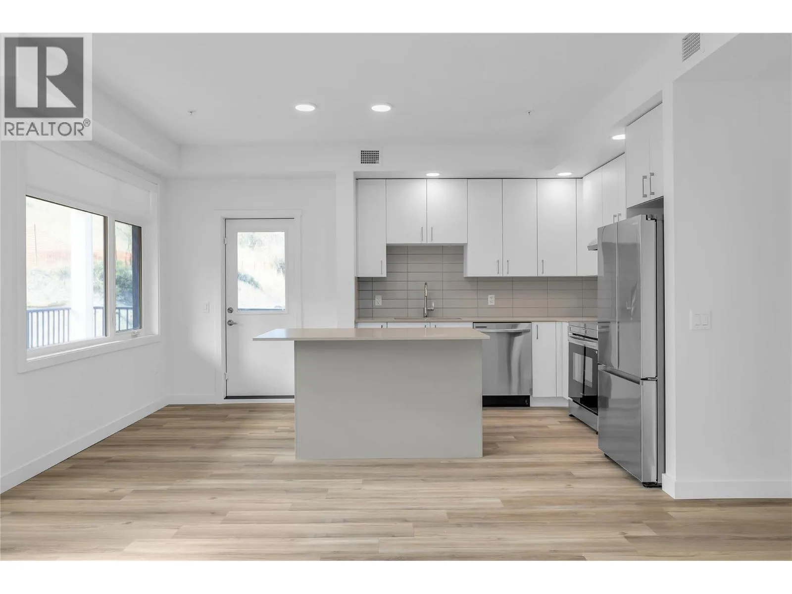 1057 Frost Road Unit# 118