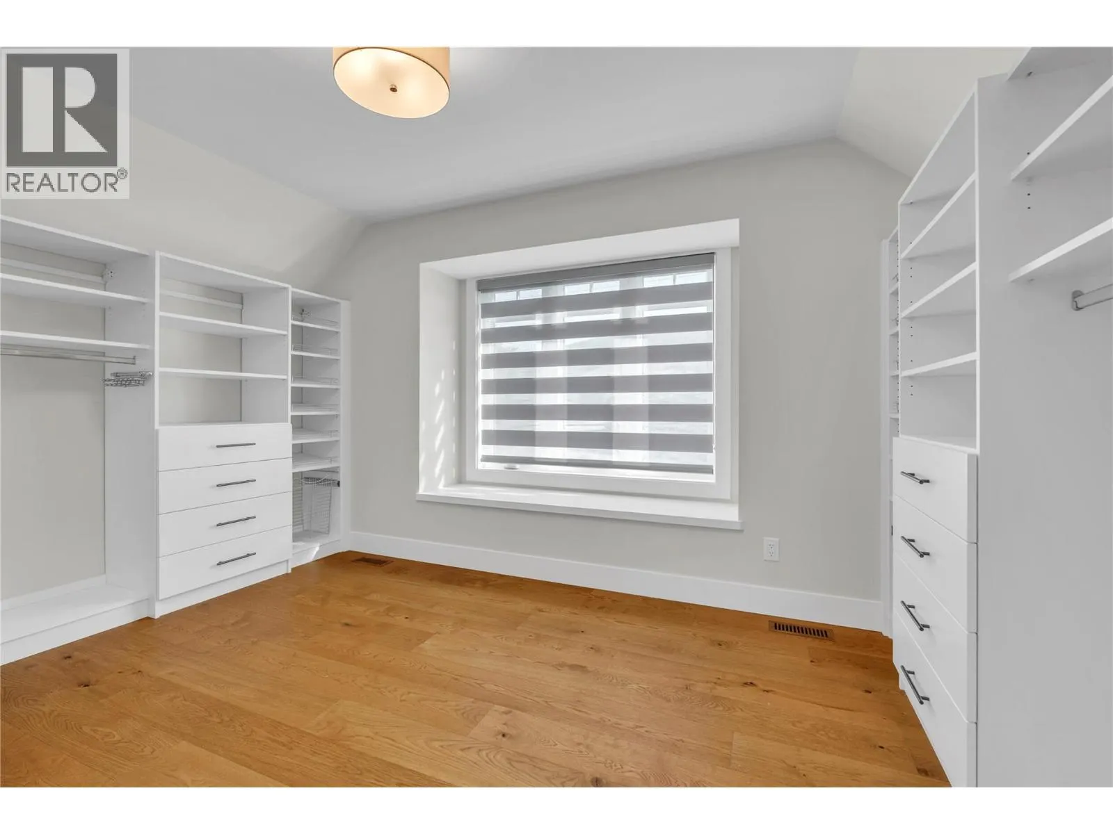 119 Cambie Street