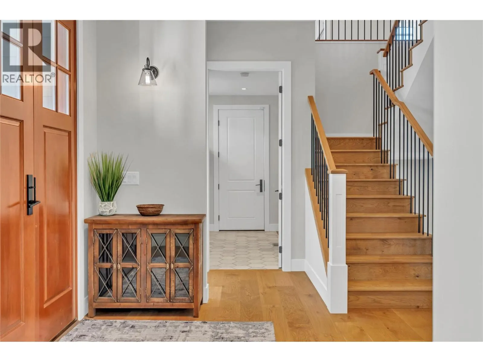 119 Cambie Street