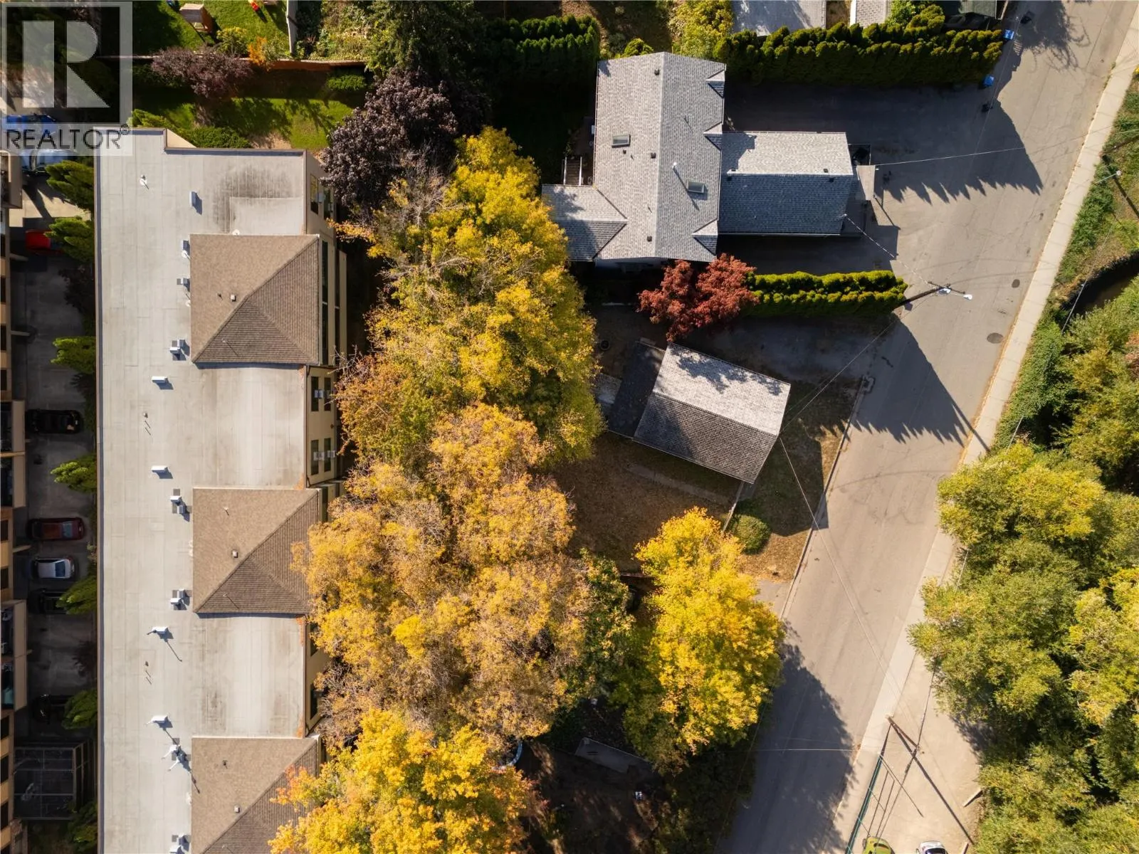 1923 Lindahl Street