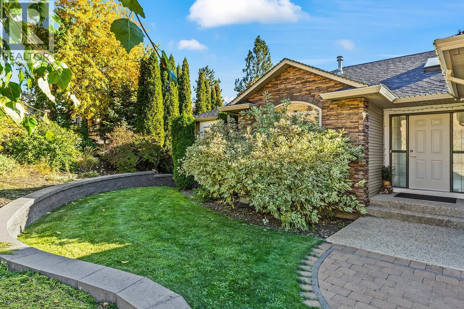 2031 Rosealee Lane