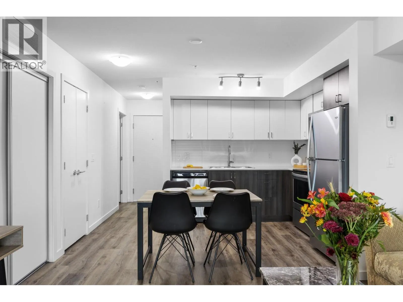 725 Academy Way Unit# 203