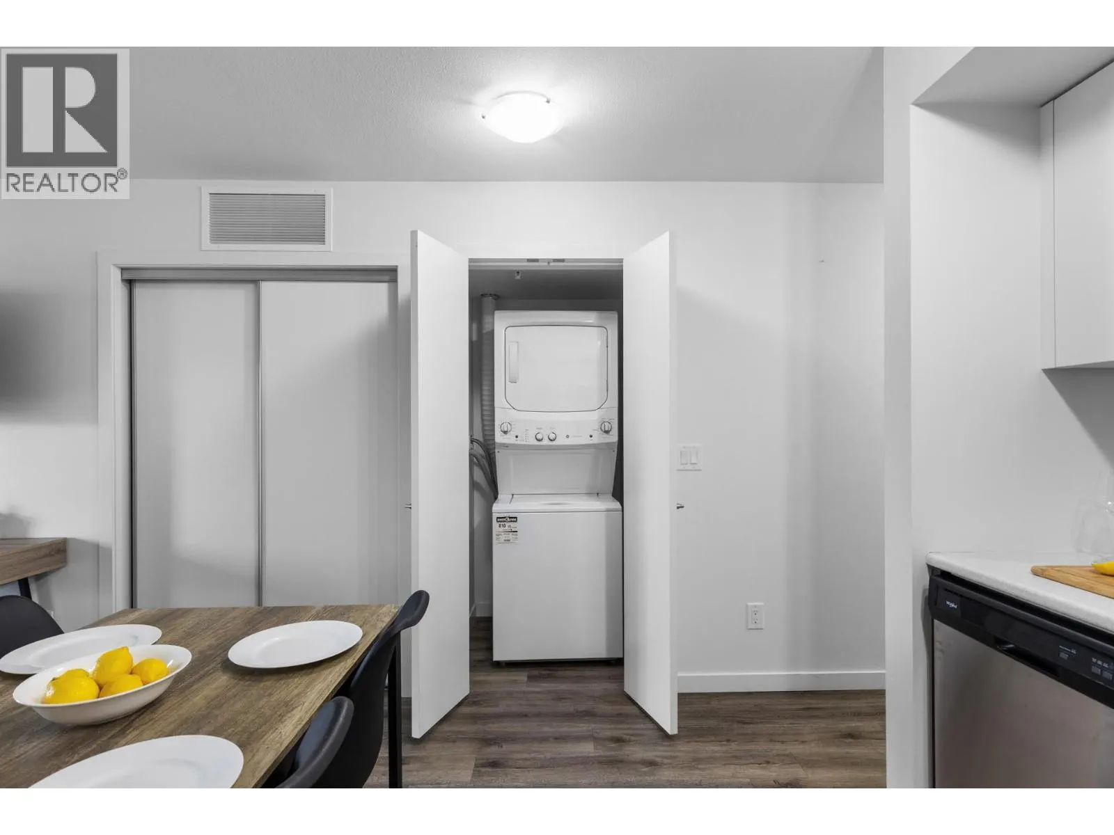 725 Academy Way Unit# 203