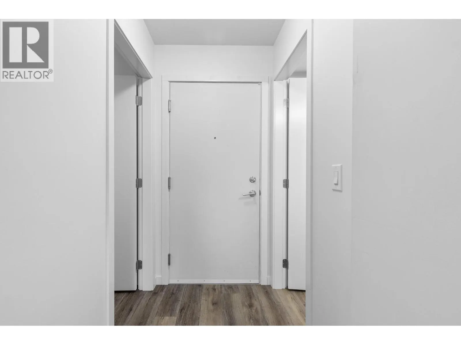 725 Academy Way Unit# 203