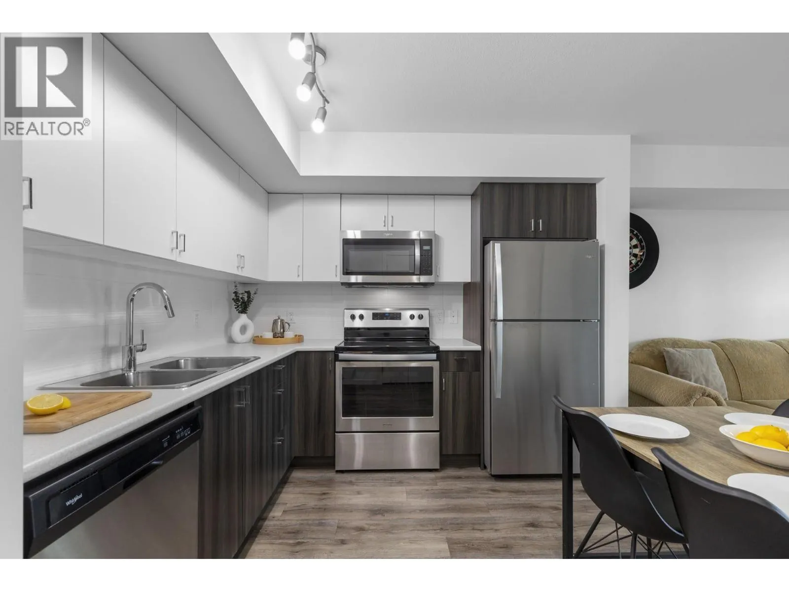 725 Academy Way Unit# 203