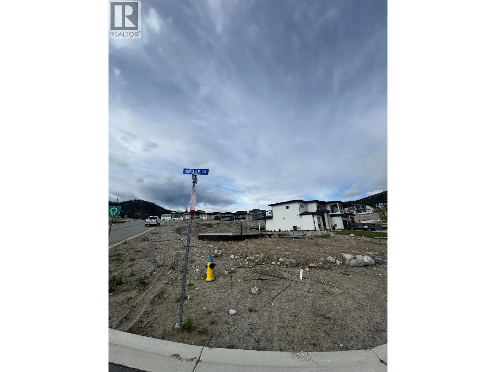 1129 antler Drive