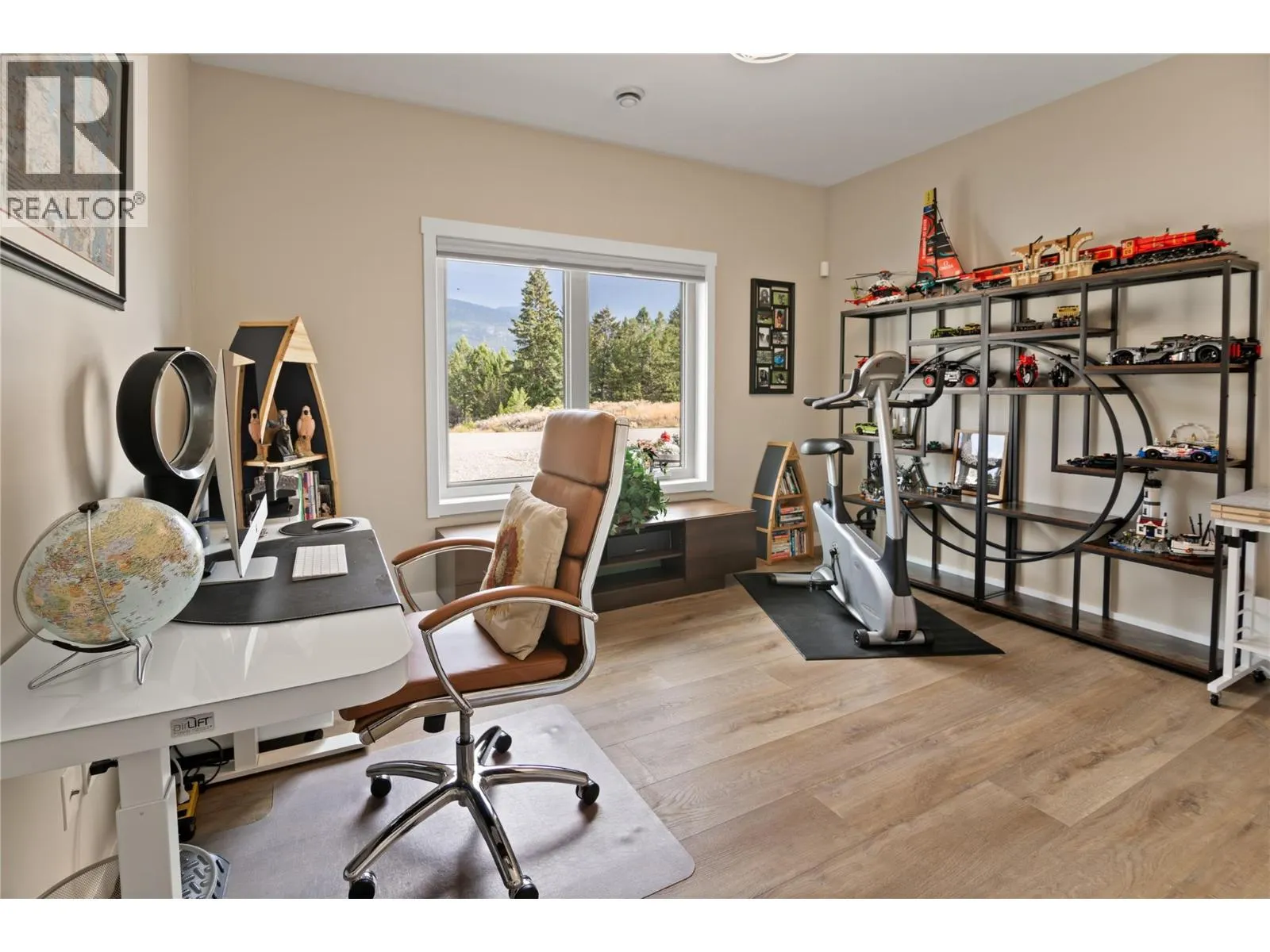 6909 Columbia Ridge Drive