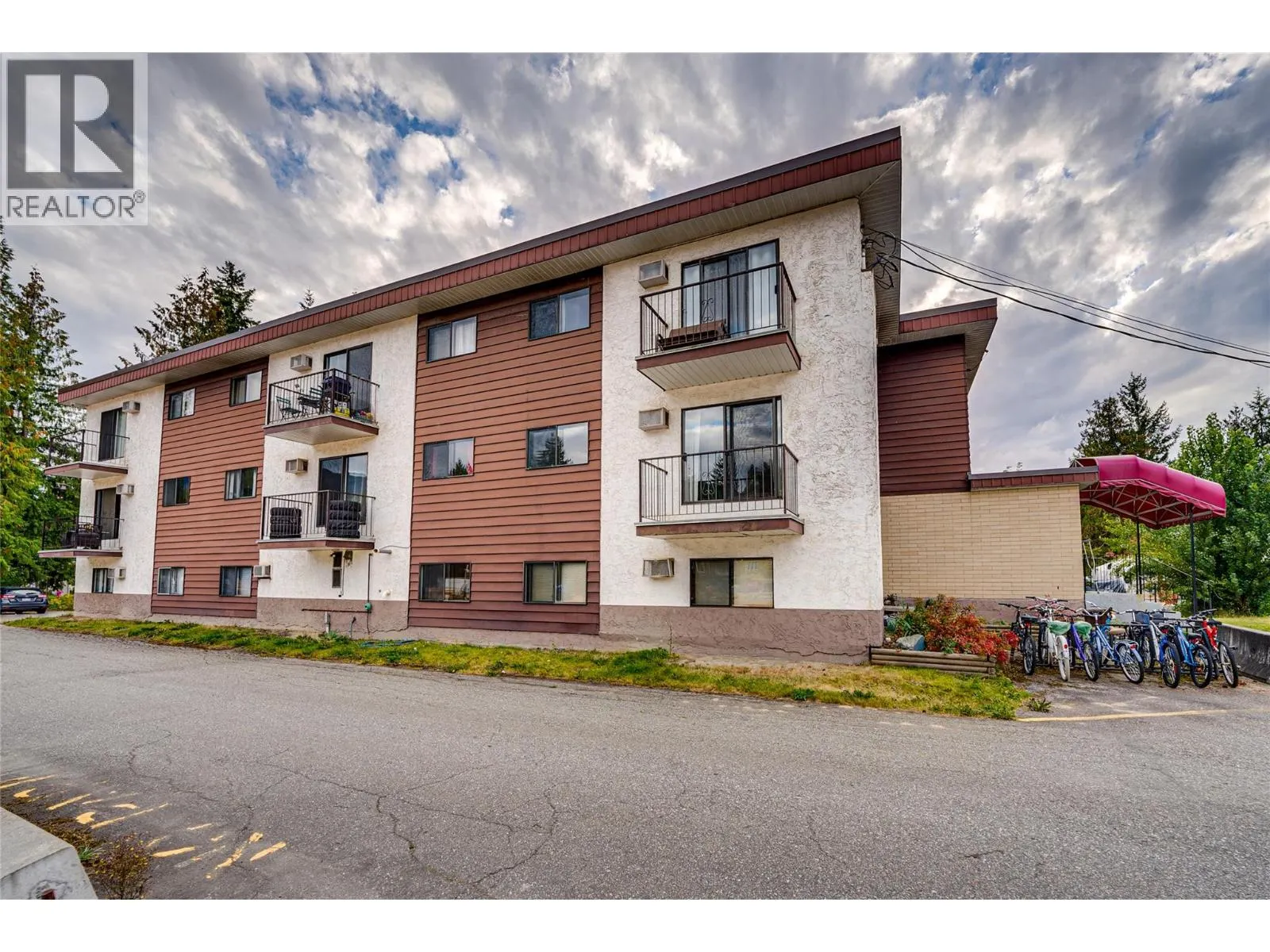 409 Main Street Unit# 206