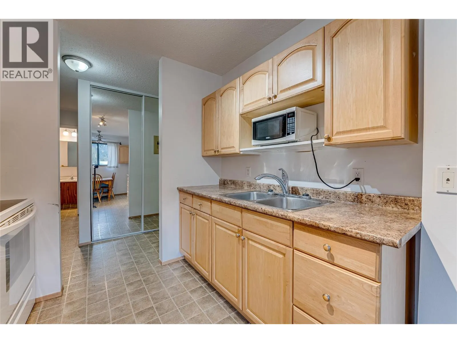 409 Main Street Unit# 206