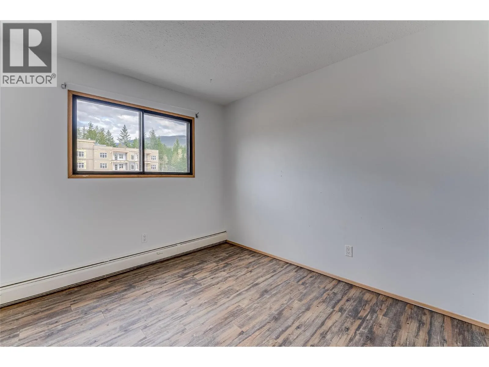 409 Main Street Unit# 206