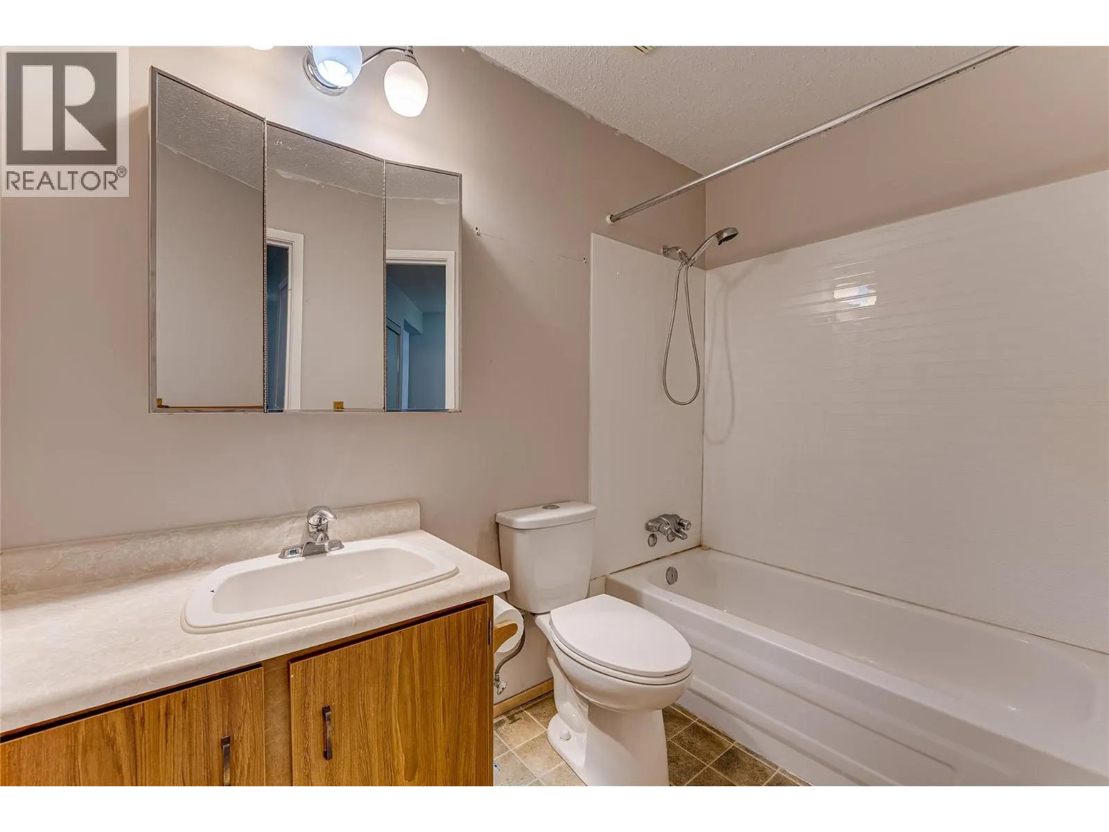 409 Main Street Unit# 206
