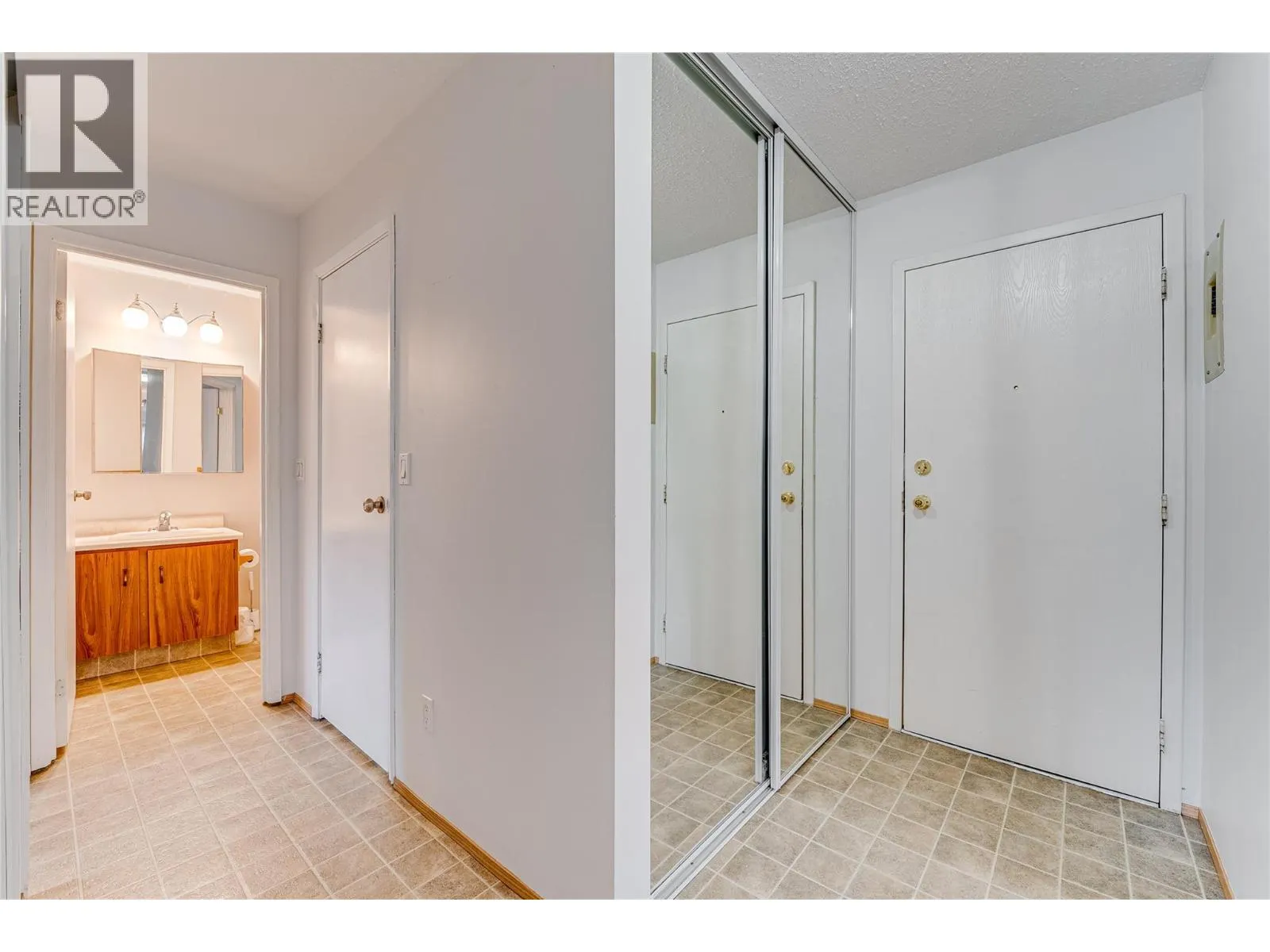 409 Main Street Unit# 206