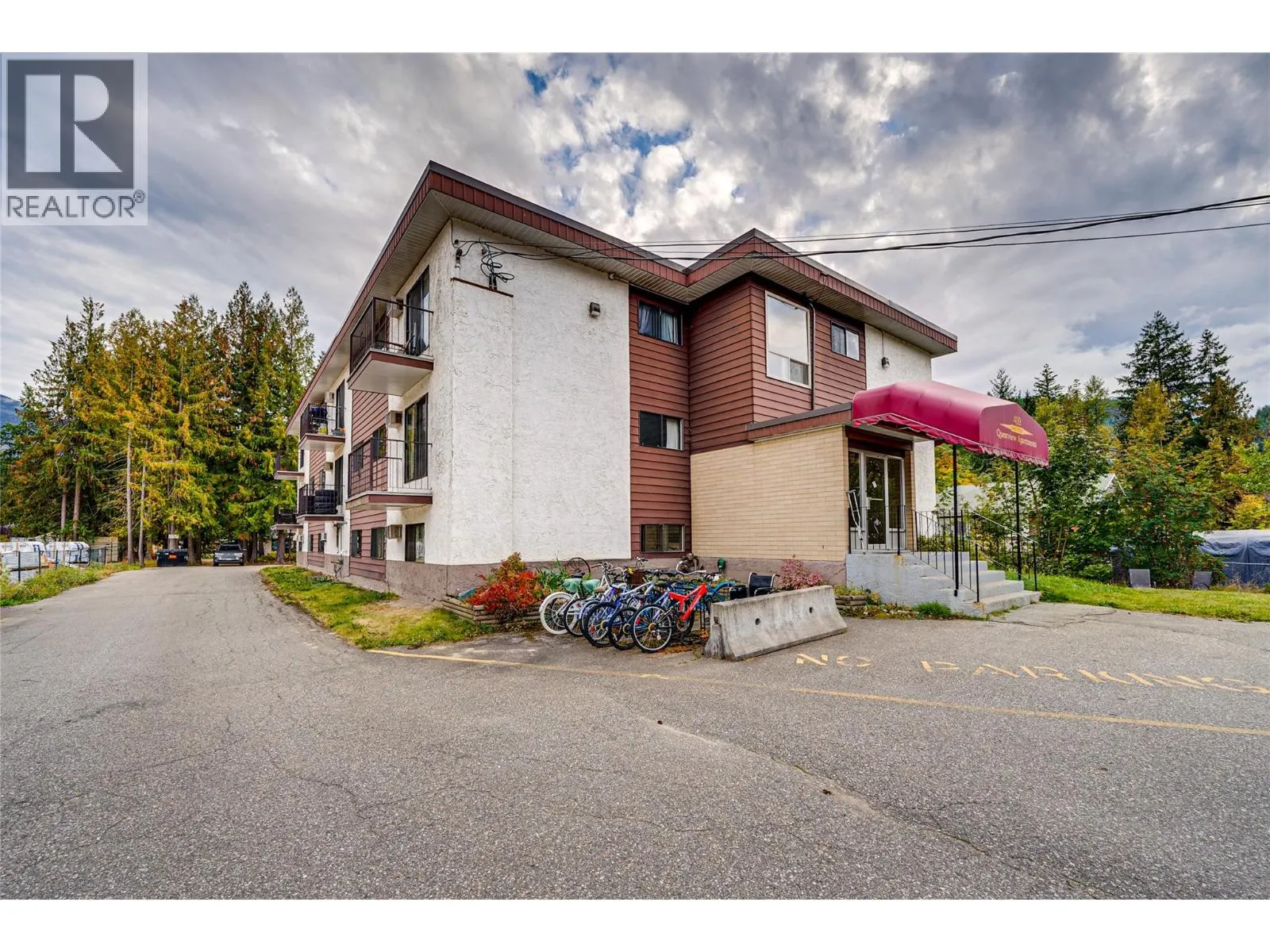 409 Main Street Unit# 206