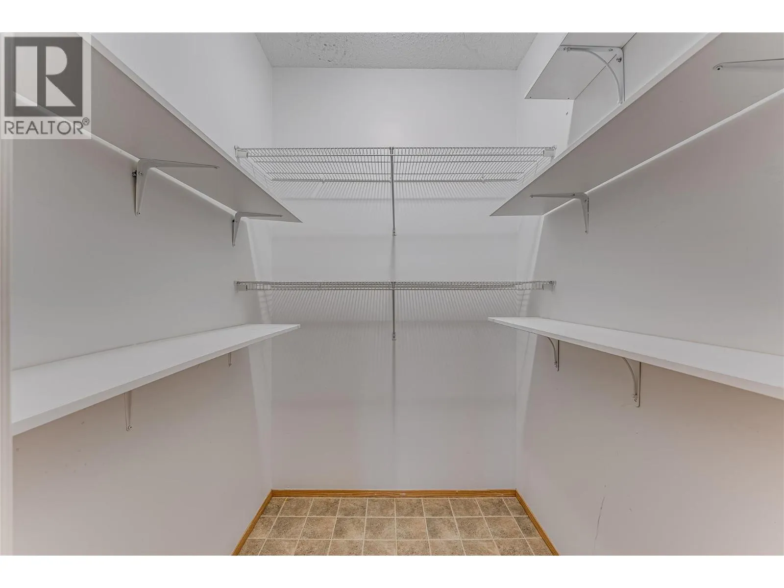 409 Main Street Unit# 206