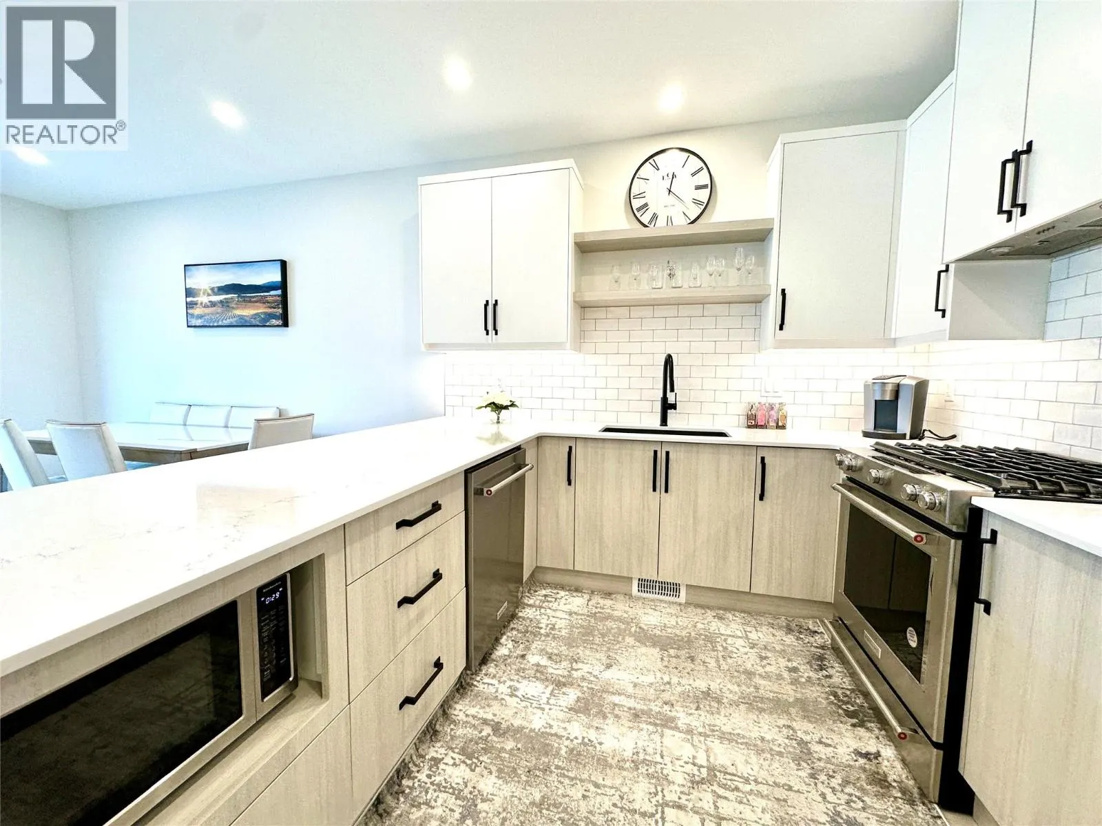 8000 VEDETTE Drive Unit# 5