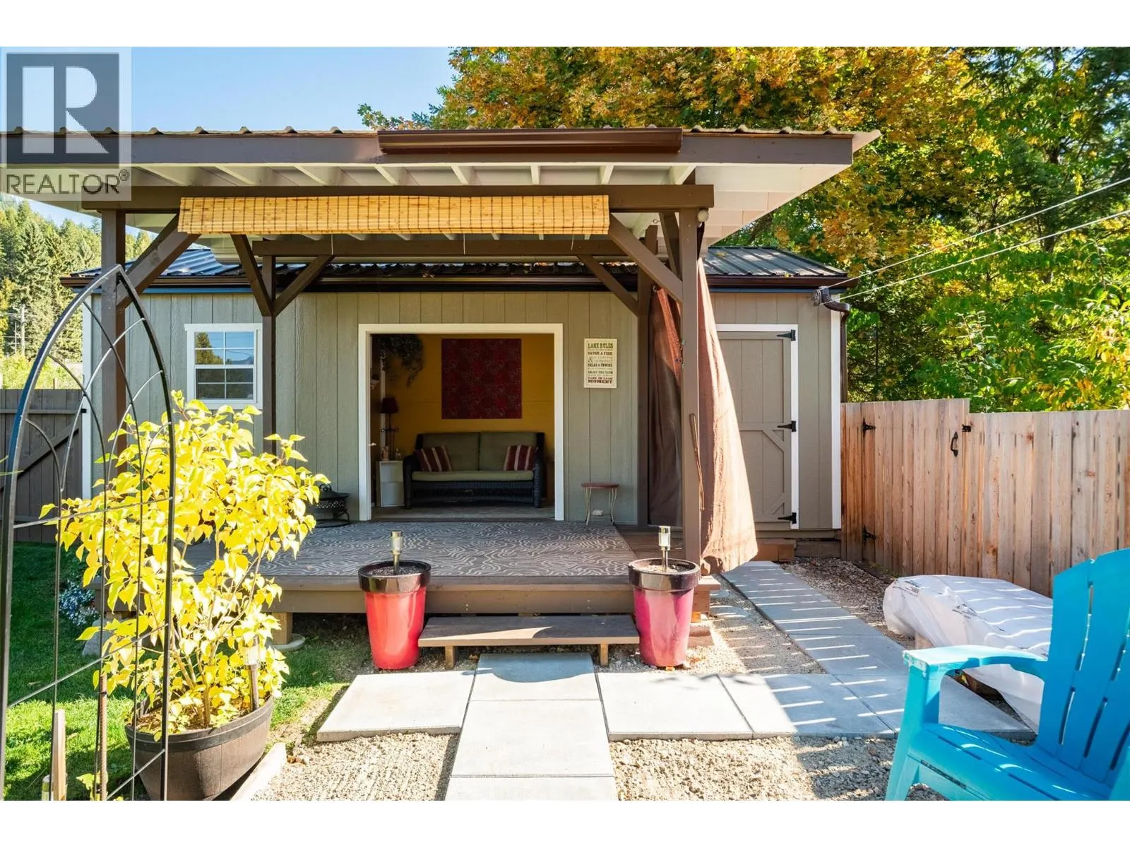 814 KOOTENAY Street