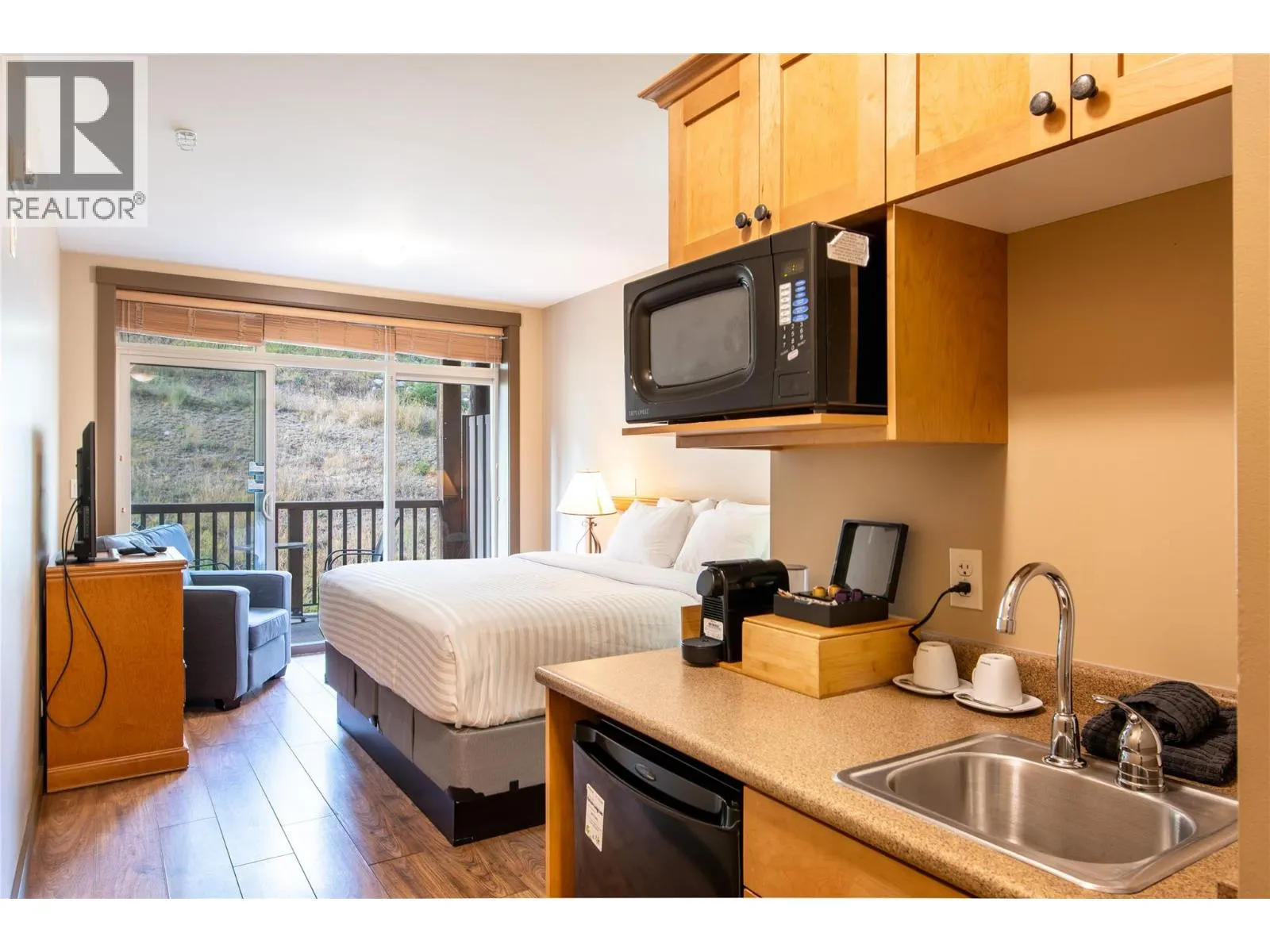 1420 Palliser Trail Unit# 304