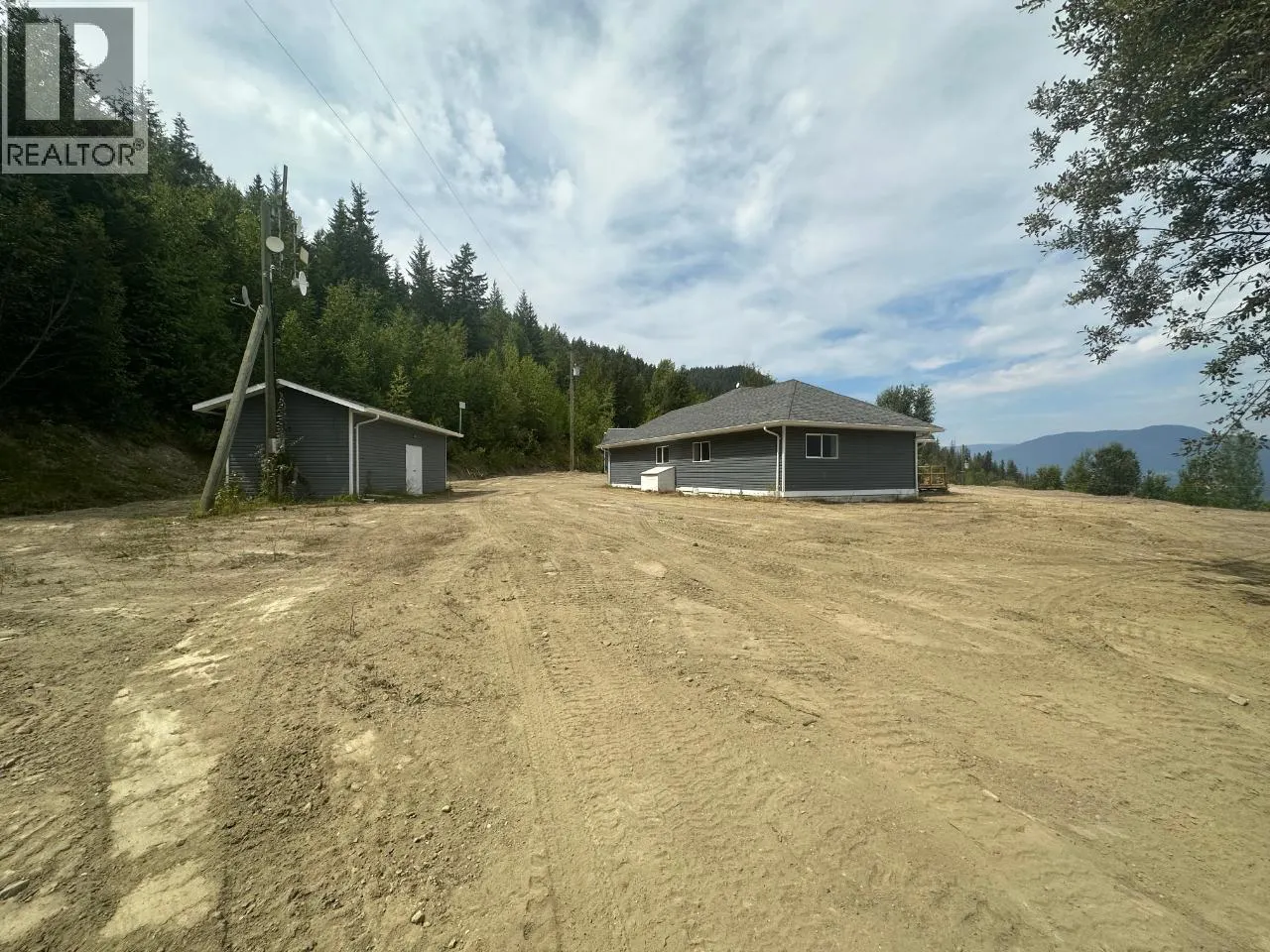 4652 Rose Crescent