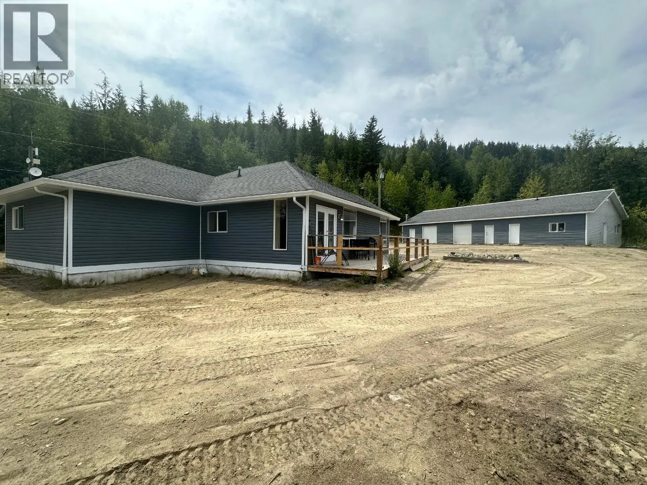 4652 Rose Crescent