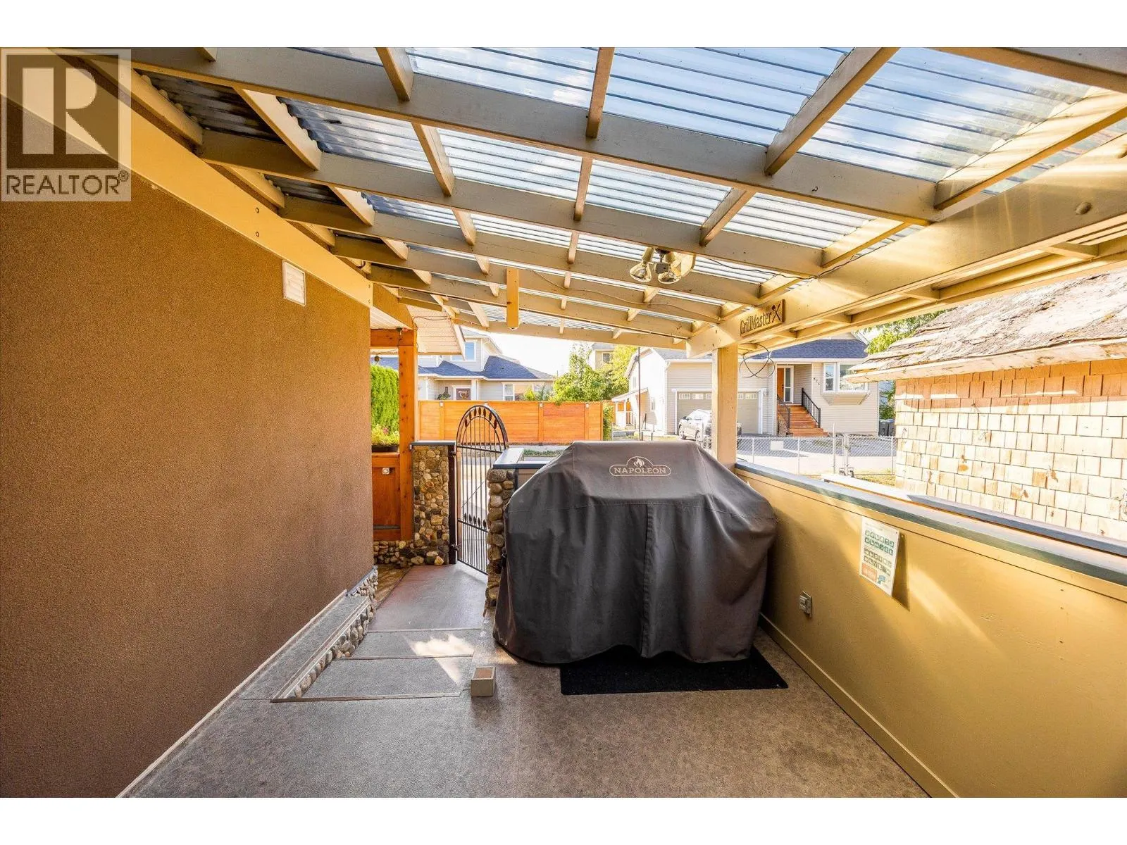 885 Patterson Avenue