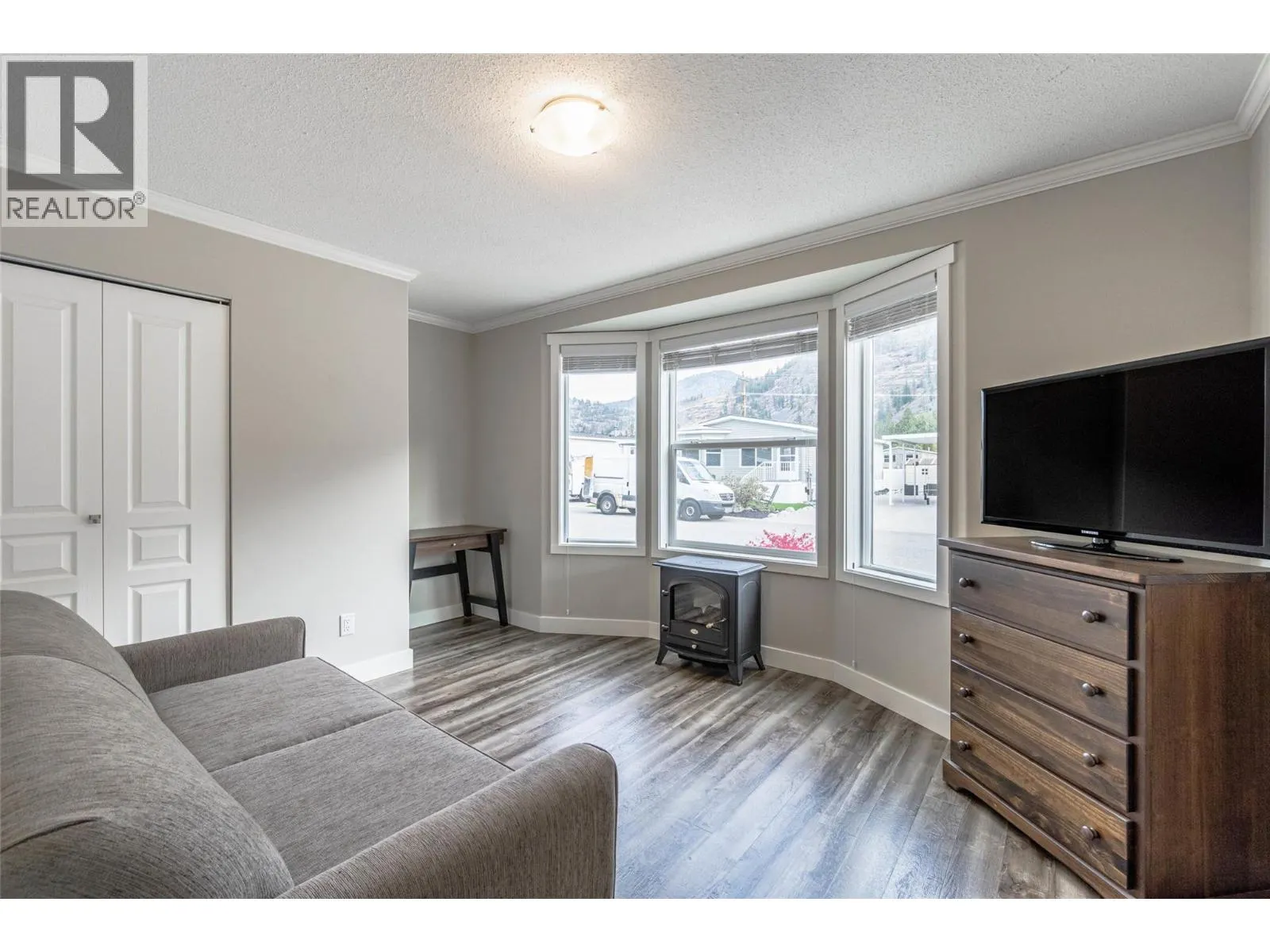 8598 HWY 97 Unit# 90