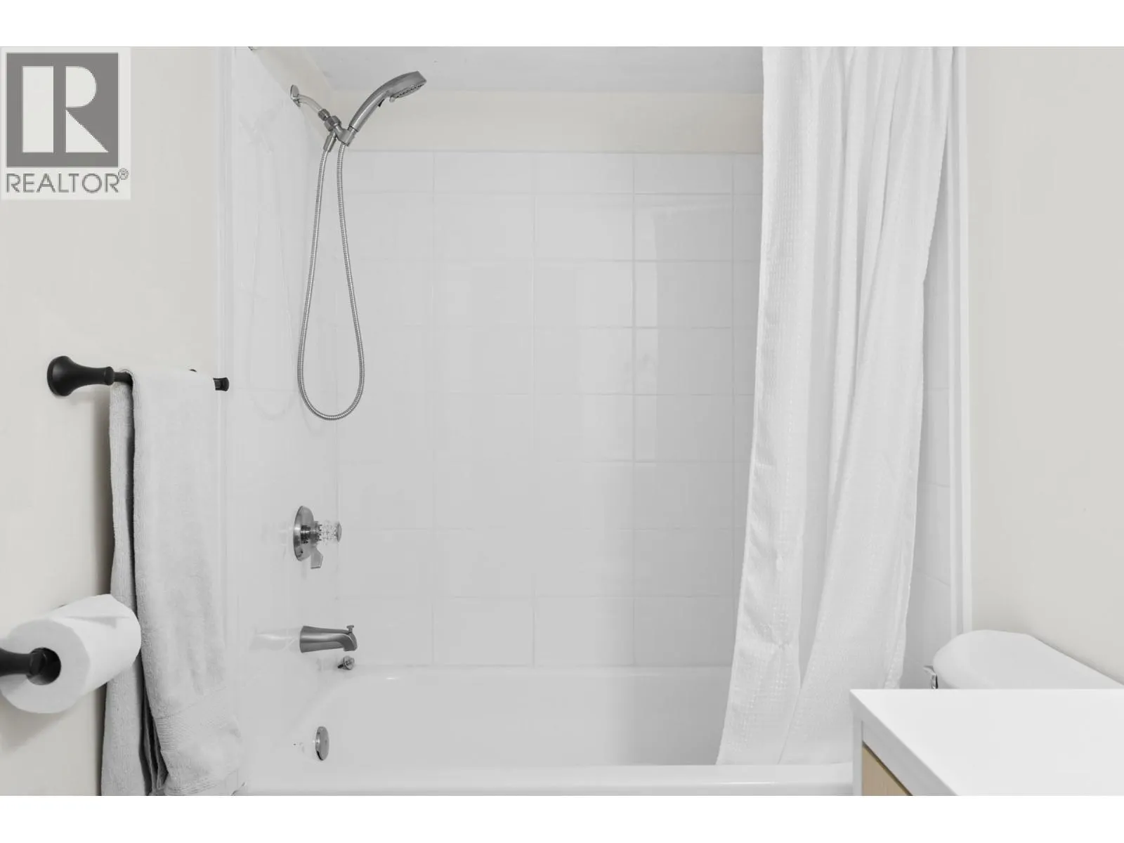 3854 Gordon Drive Unit# 285