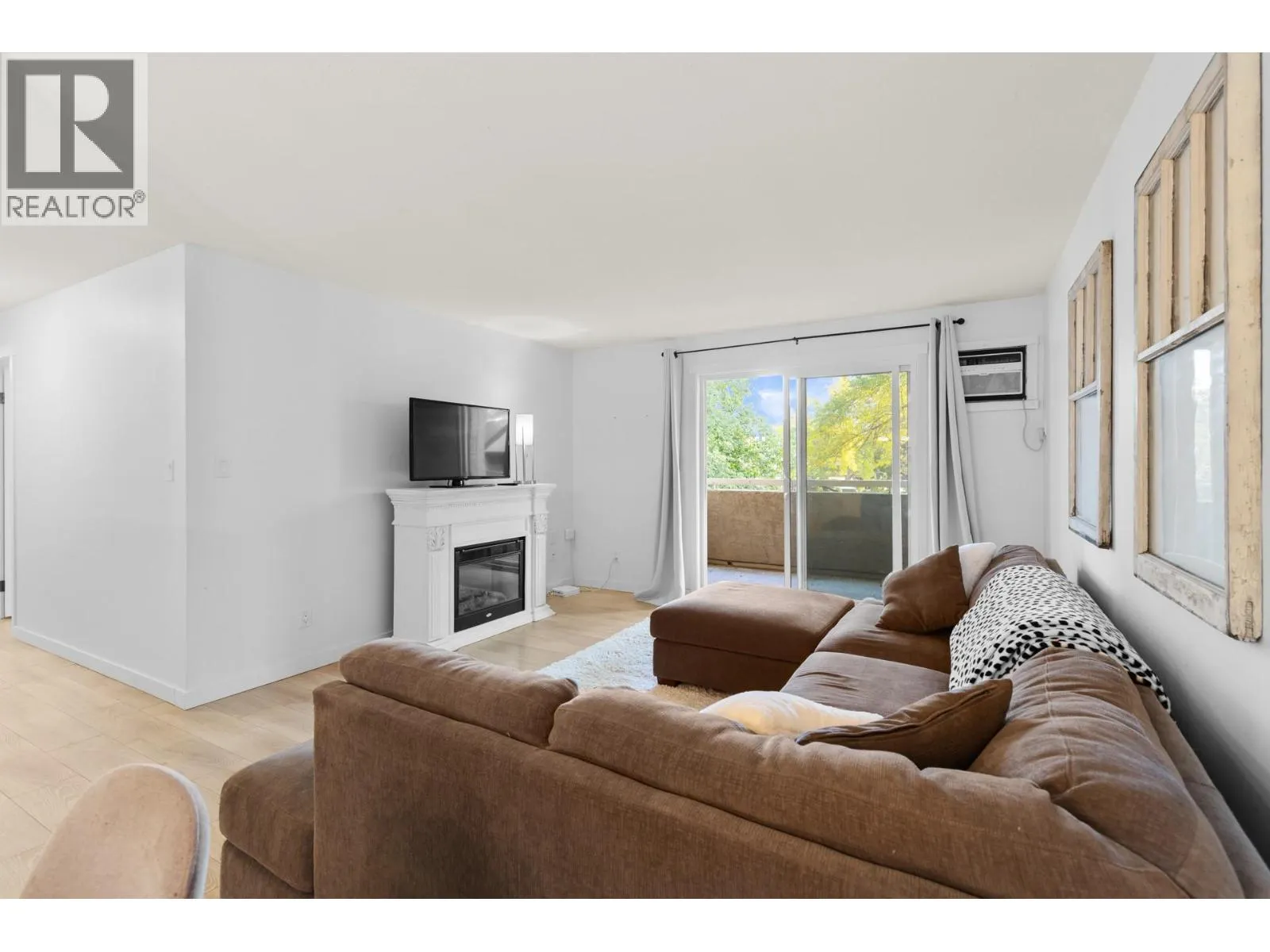 3854 Gordon Drive Unit# 285