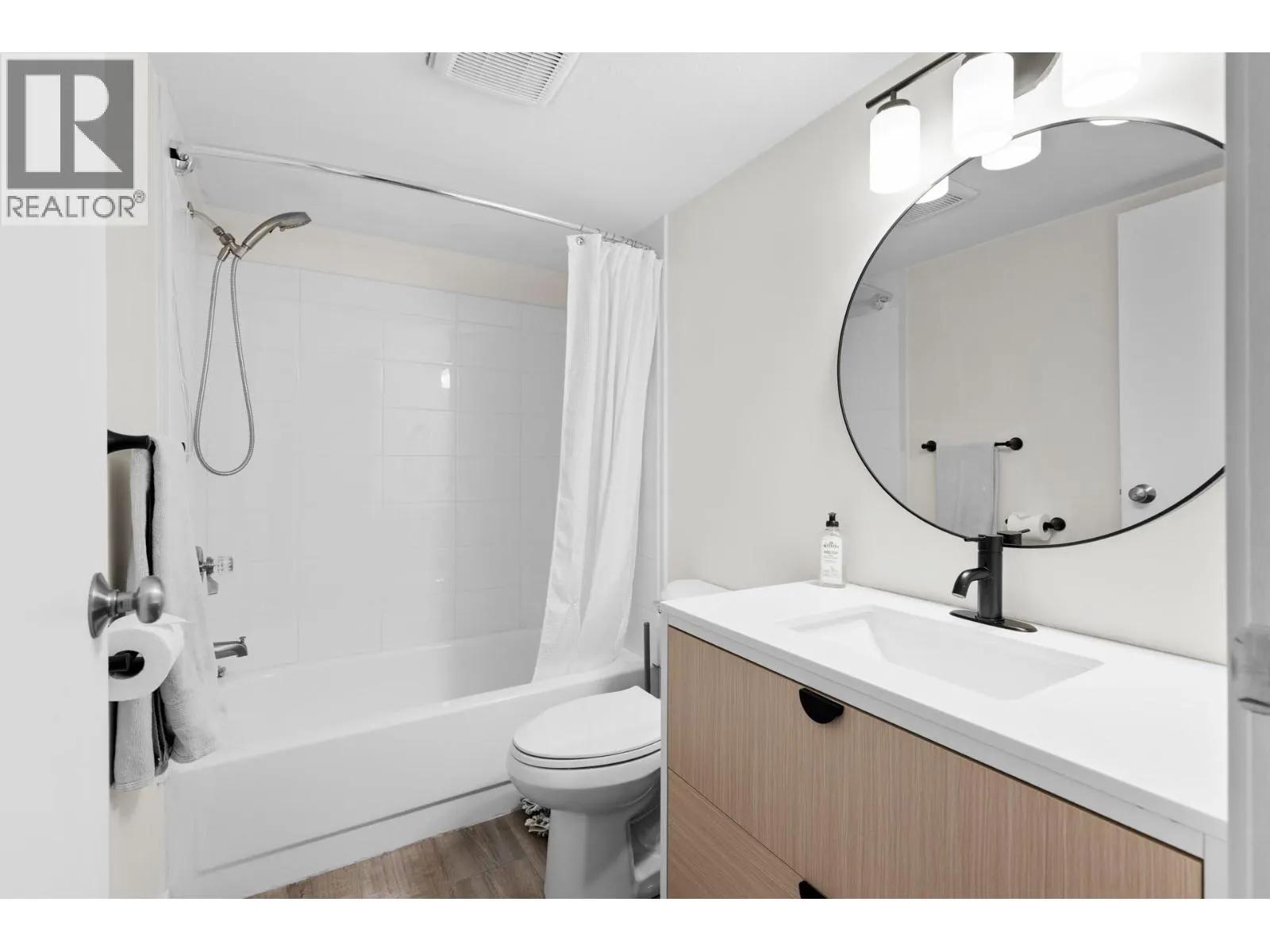 3854 Gordon Drive Unit# 285