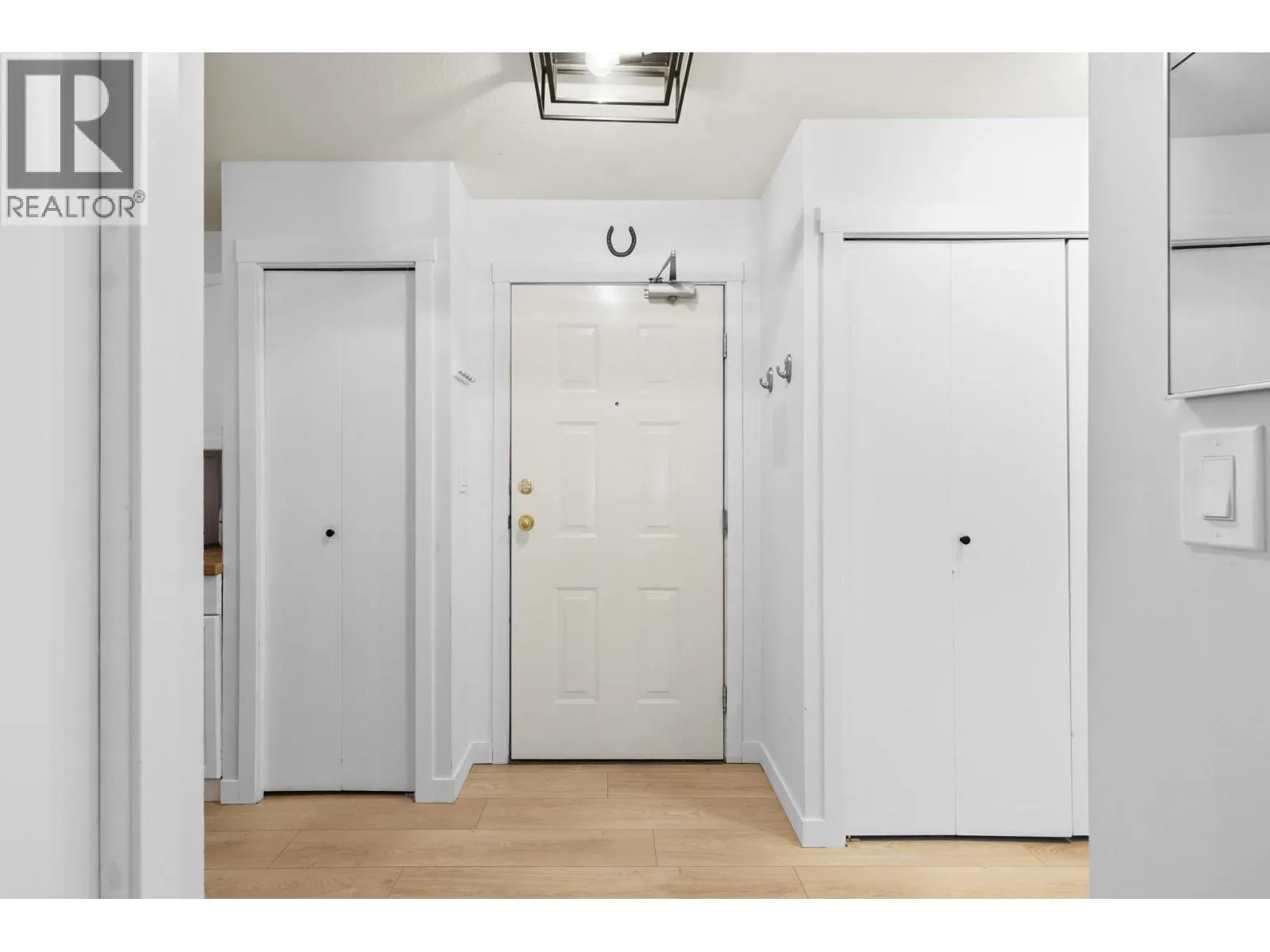3854 Gordon Drive Unit# 285