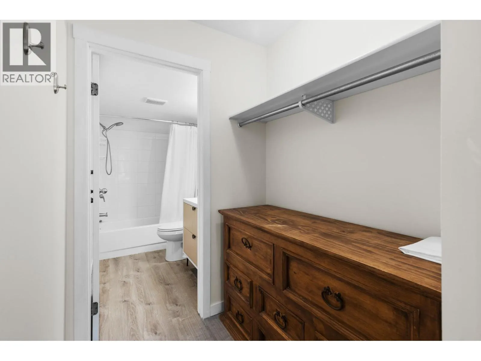 3854 Gordon Drive Unit# 285