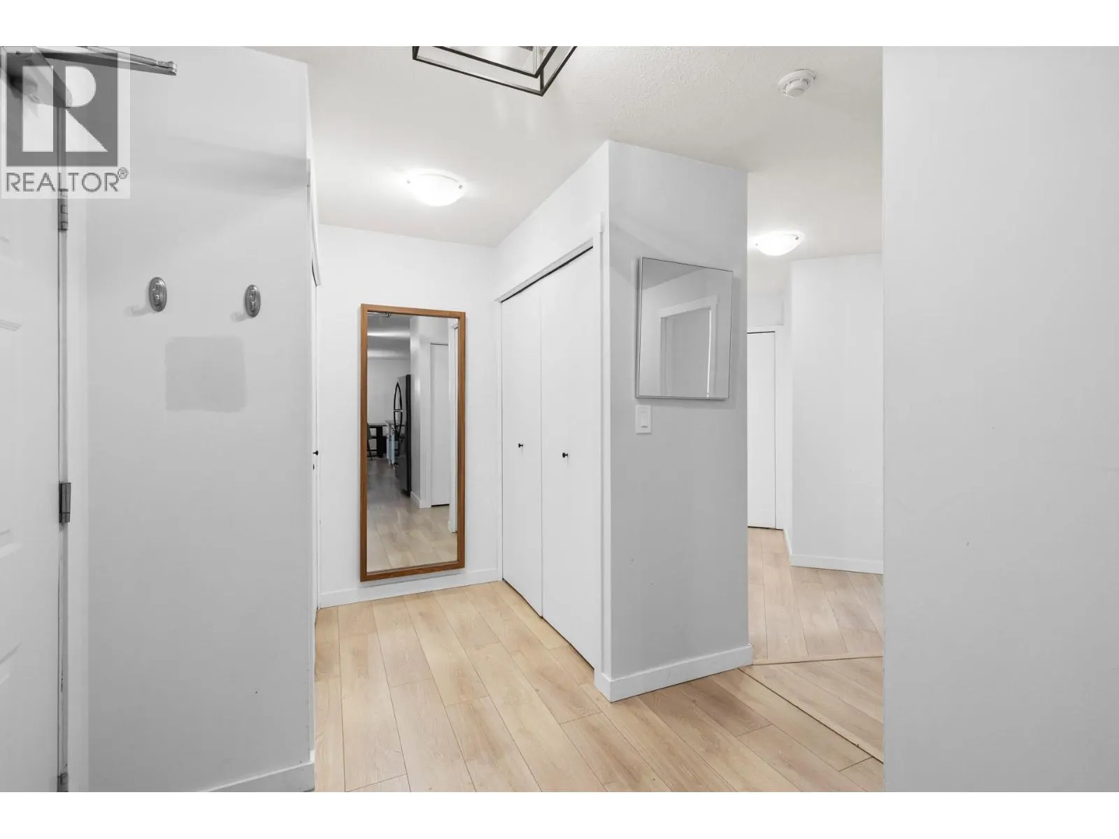 3854 Gordon Drive Unit# 285
