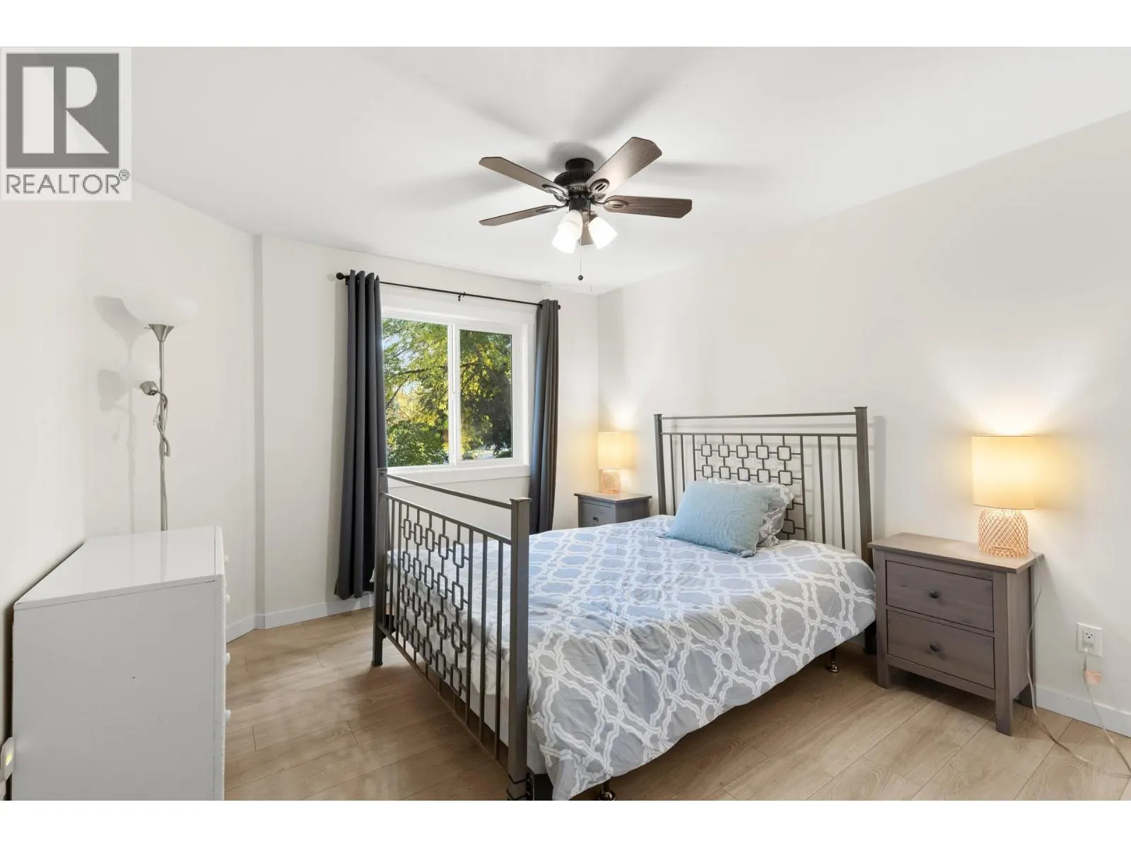 3854 Gordon Drive Unit# 285