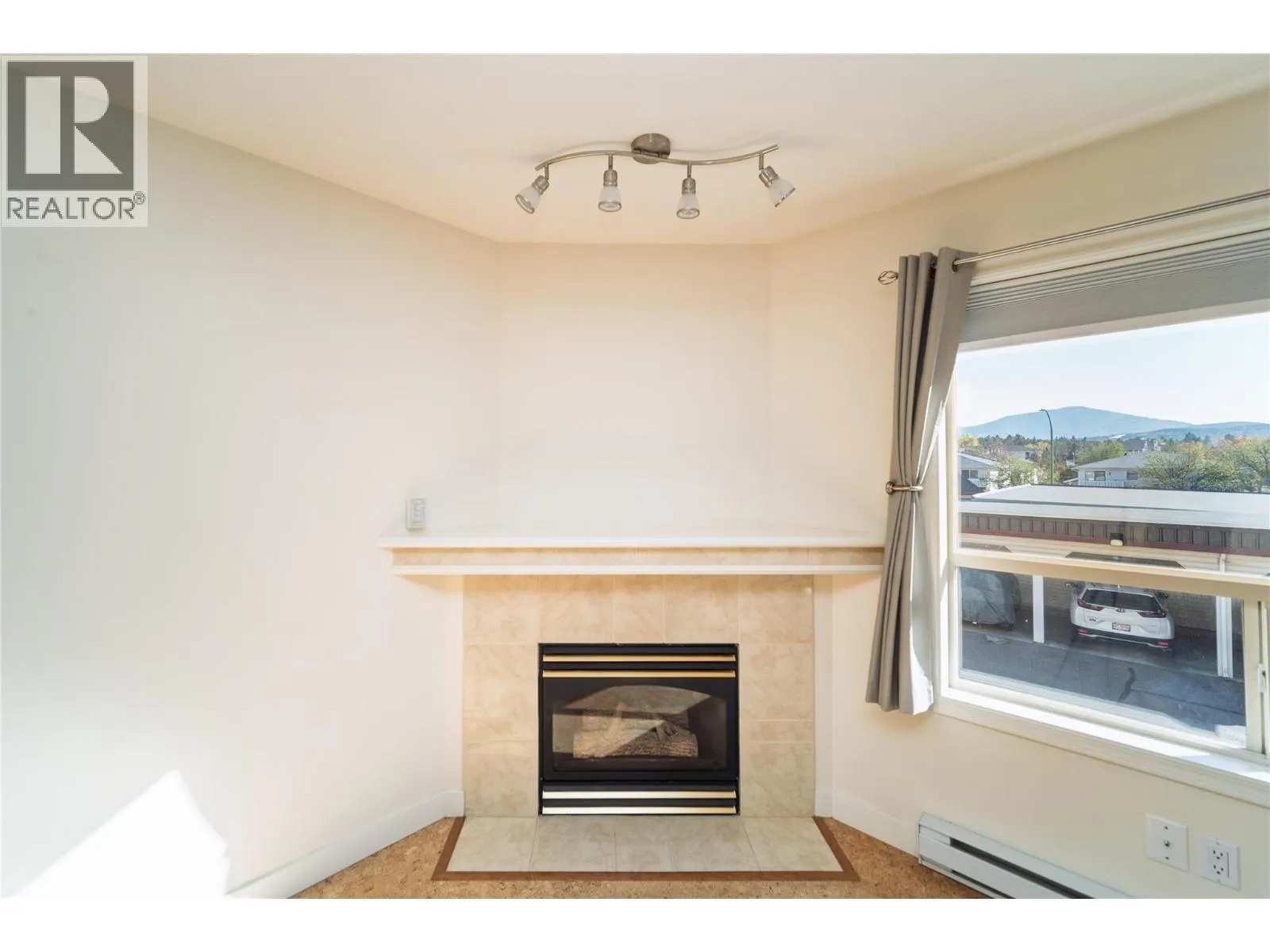 1201 KOKANEE  N Drive N Unit# 206