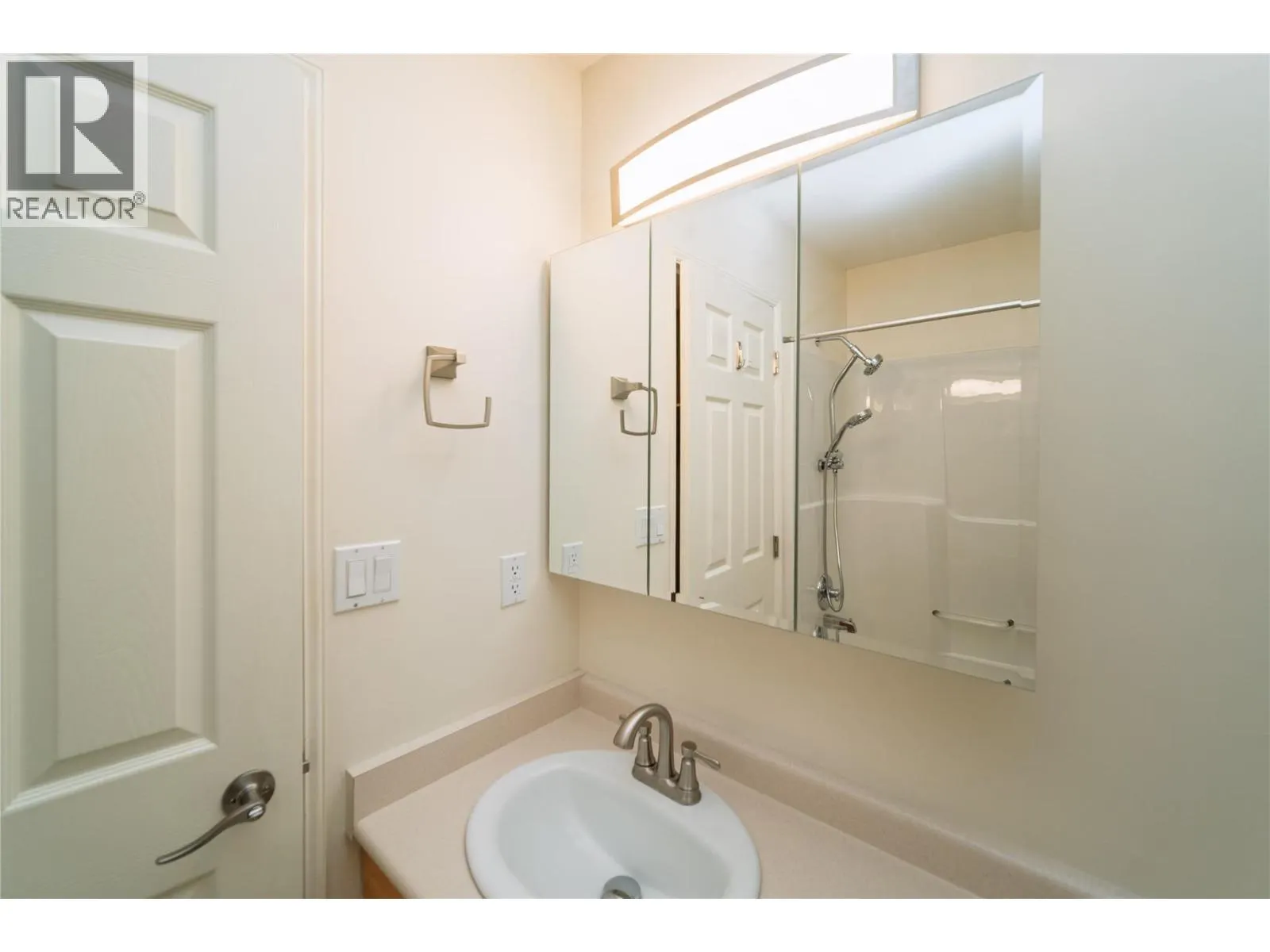 1201 KOKANEE  N Drive N Unit# 206